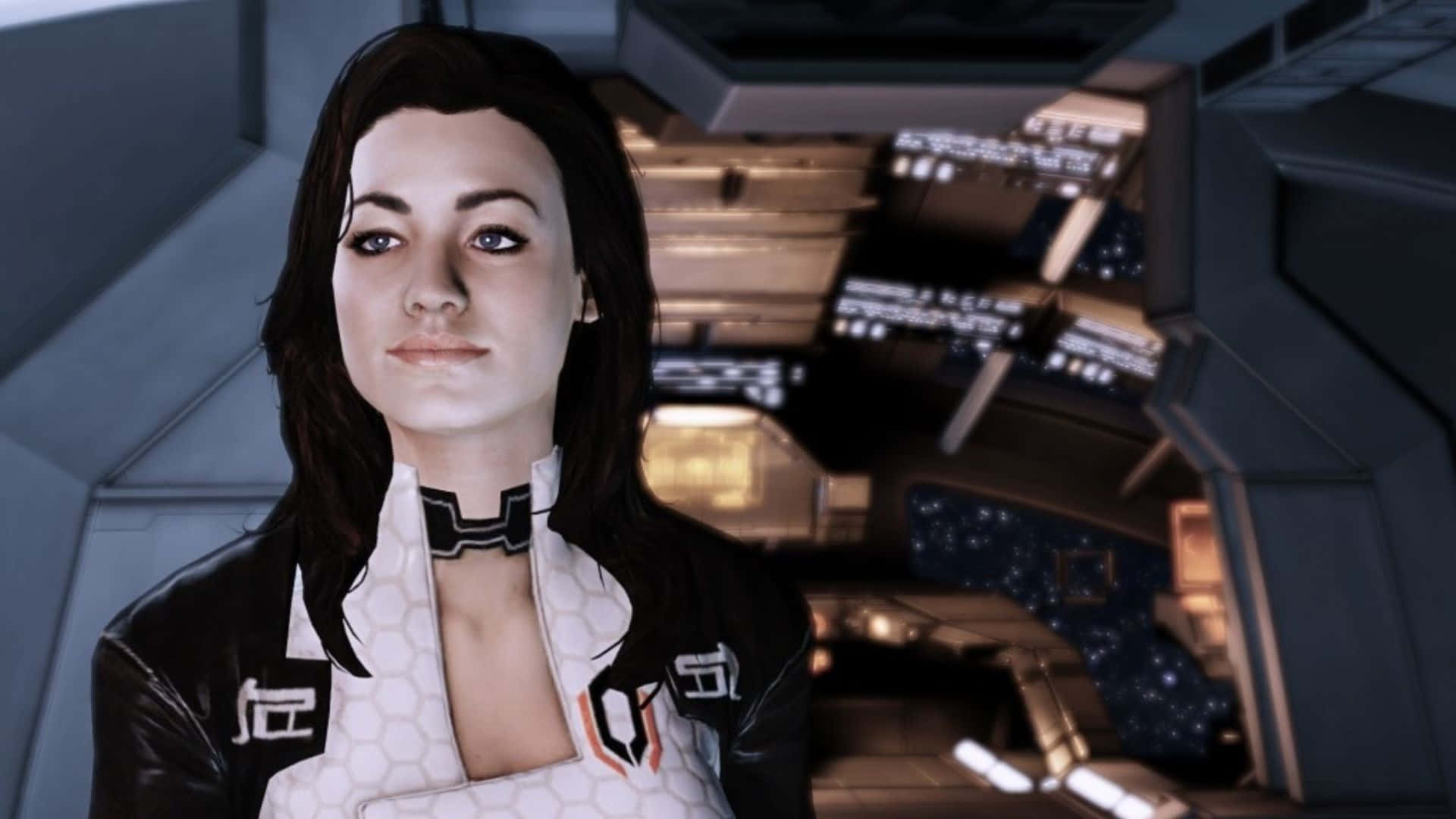 Miranda Lawson 桌布 壁紙 — 一位身穿未來感白色和黑色盔甲的女性站在太空船駕駛艙內，周圍有發光面板和星域景觀。
