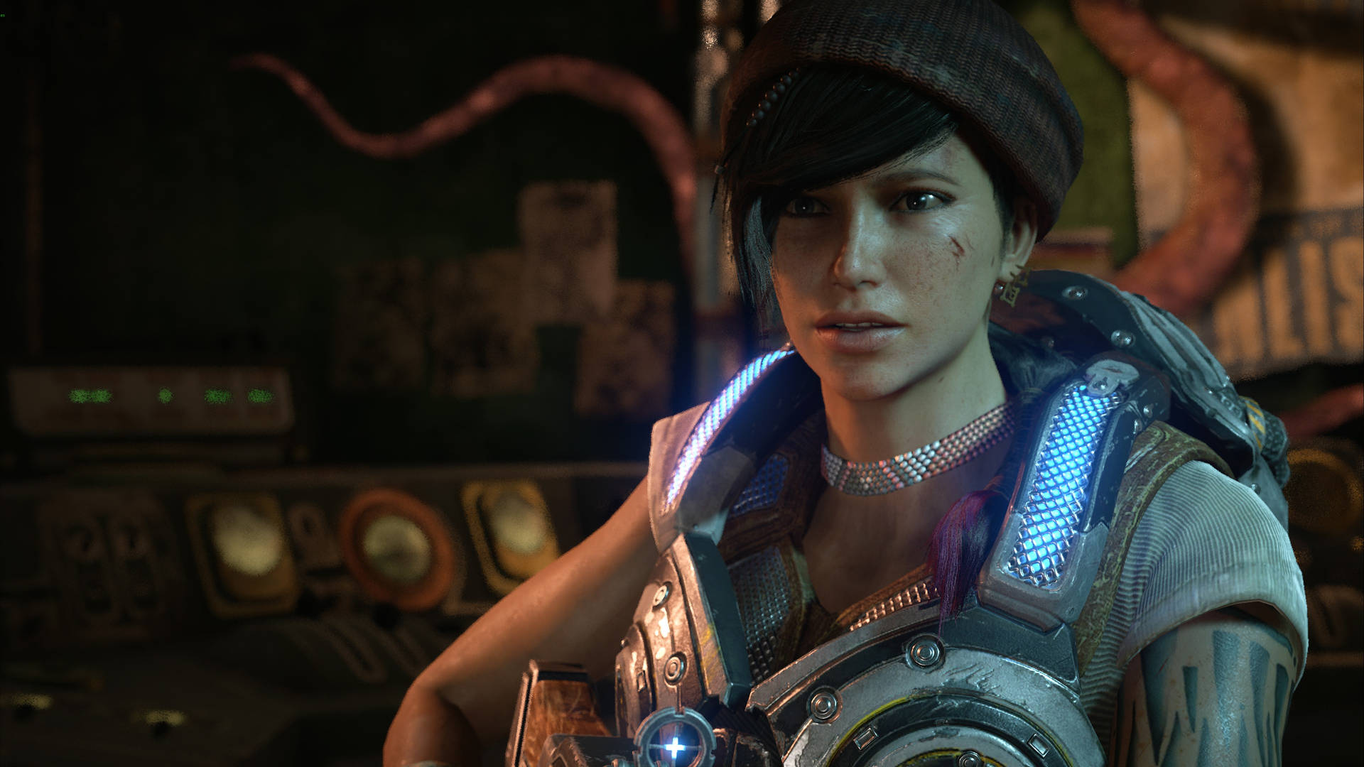 Xbox 桌布 壁紙 — 一位身穿未來風格裝甲、帶有發光藍色點綴的女性戰士，在昏暗的科幻控制室內凝視著。