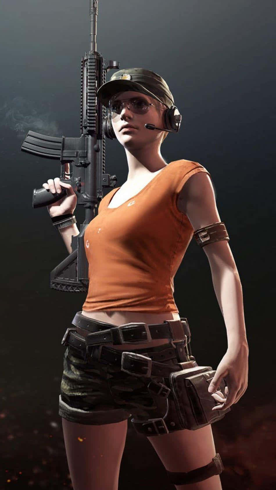 pubg mobile 桌布 壁紙 — 一位身穿橙色上衣和迷彩短褲的女兵，在黑暗煙霧繚繞的背景中手持步槍，煙霧裊裊升起。