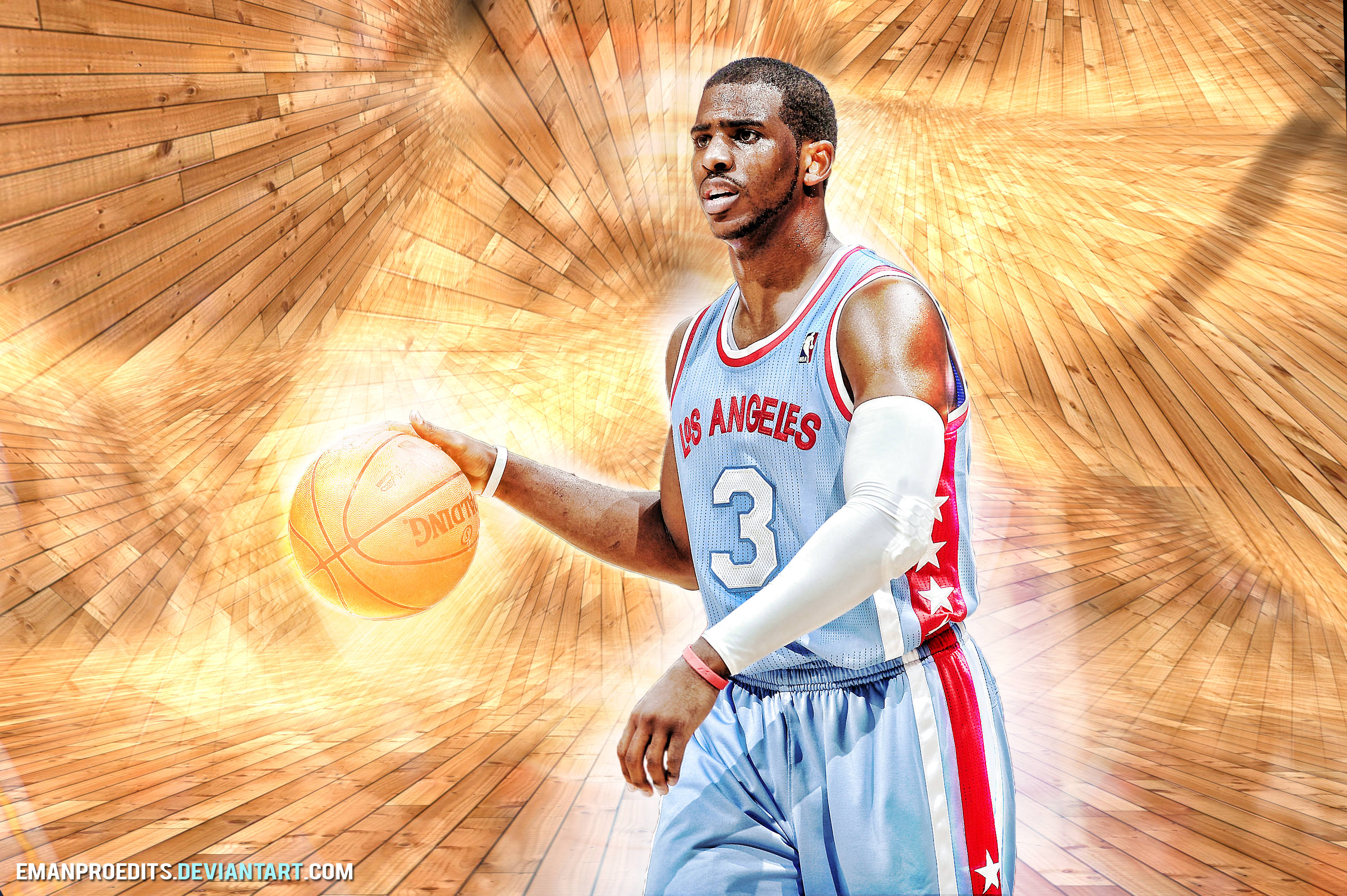 Chris Paul 桌布 壁紙 — 一位身穿洛杉磯球衣的籃球運動員，在旋轉的木質球場背景下持球。