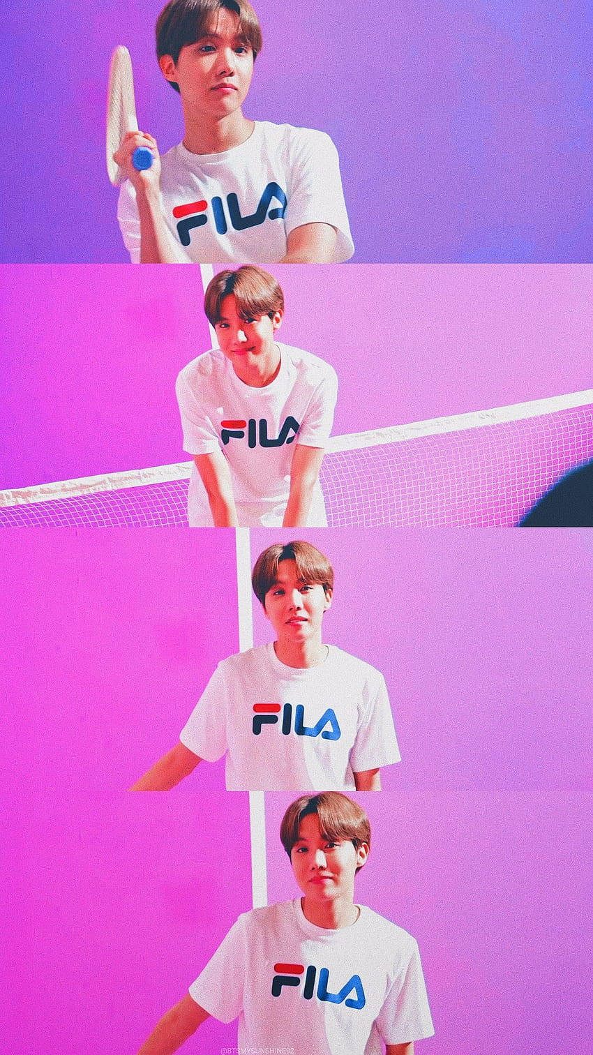 Fila 桌布 壁紙 — 一位身穿白色FILA T恤的年輕男子，在充滿活力的紫色和粉紅色漸變背景前，手持網球拍擺姿勢，形成風格化的照片拼貼。
