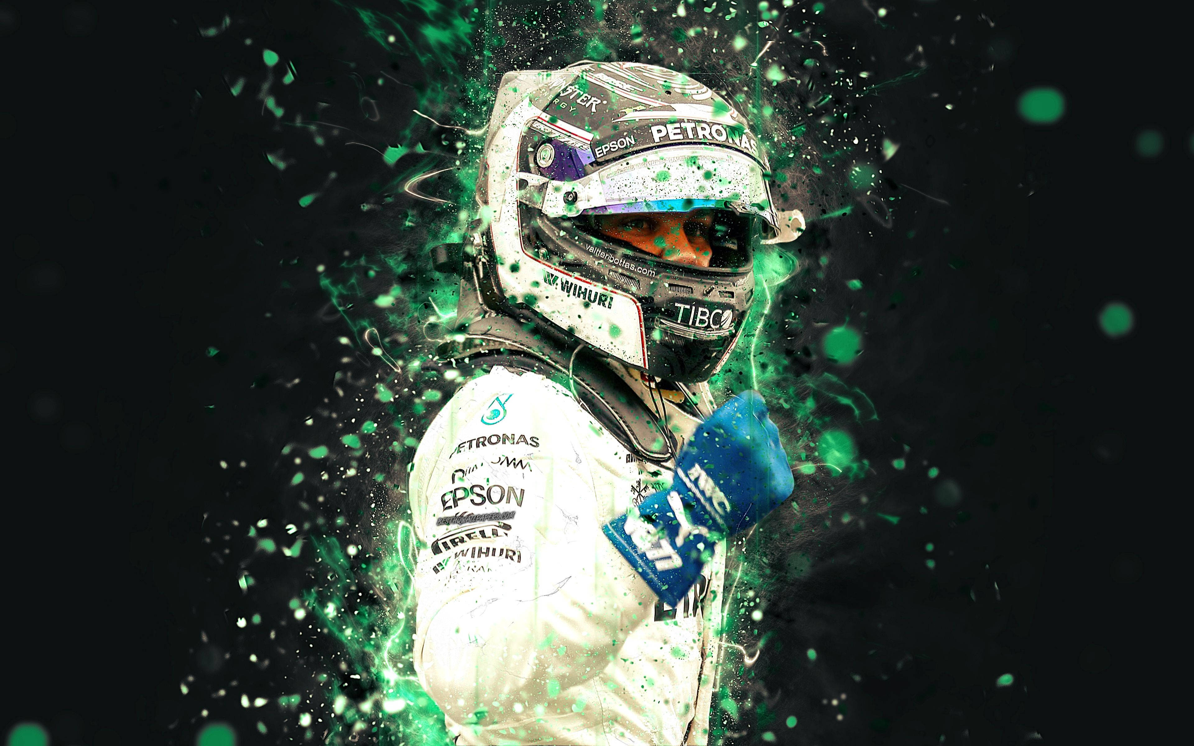 Valtteri Bottas 桌布 壁紙 — 一位身穿白色賽車服和頭盔的F1車手，在黑色背景中被充滿活力的綠色粒子爆炸包圍。