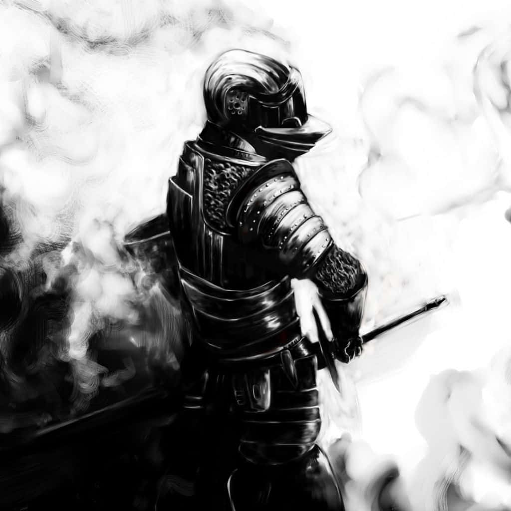 騎士 桌布 壁紙 — 一位身穿精細盔甲的騎士，在強烈的黑白數位插圖中，背光站立於旋轉的煙霧中。