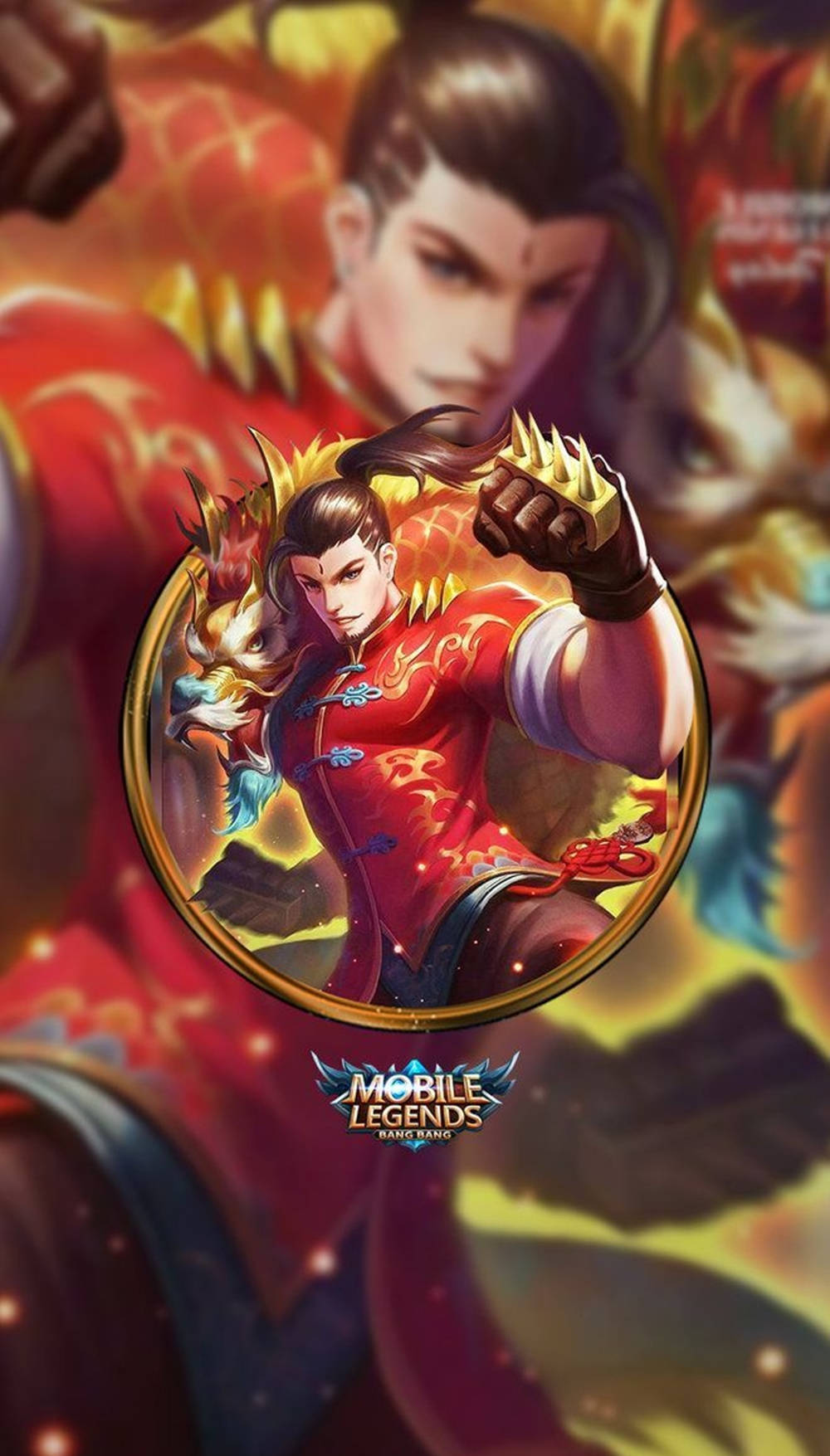 Mobile Legends 動態圖 桌布 壁紙 — 一位身穿紅色傳統盔甲、帶有龍紋的兇猛戰士，在發光的圓形框架內，以火熱背景為襯，準備就緒。