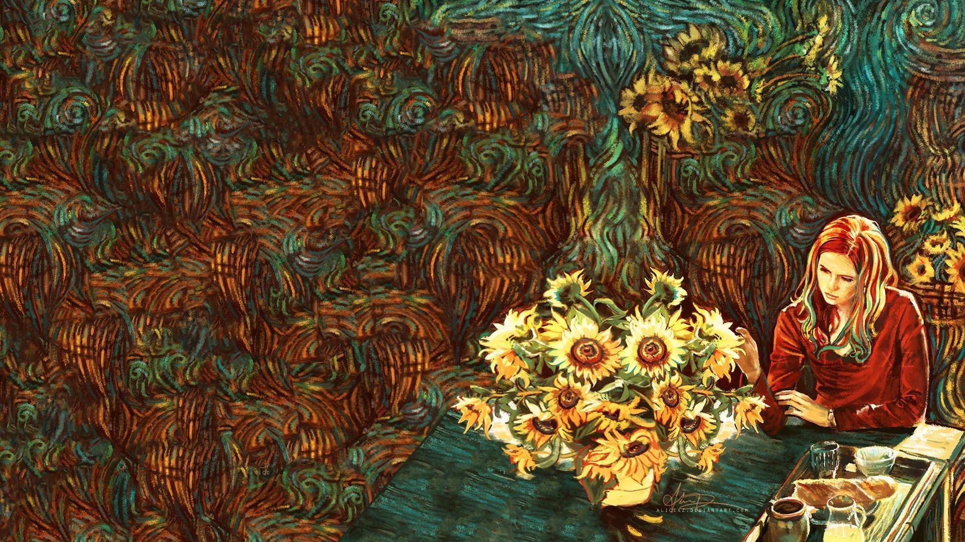 Vincent 桌布 壁紙 — 一位身穿紅色連衣裙的女性坐在一張有向日葵的桌子旁，背景是旋轉的深綠色和橙色壁紙。