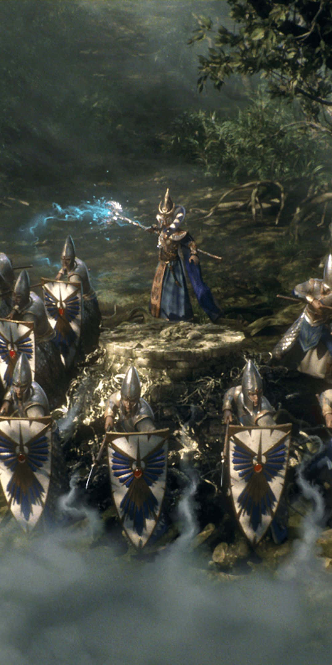 電玩遊戲 桌布 壁紙 — 一位身穿華麗盔甲的奇幻戰士施展藍色魔法，帶領一支持盾軍隊穿過迷霧森林。