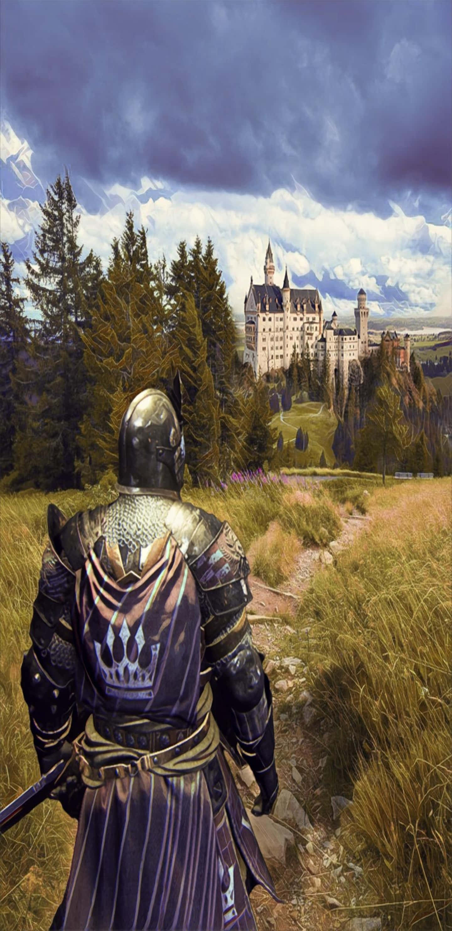 For Honor 桌布 壁紙 — 一位身穿華麗盔甲的騎士沿著草地小徑走向遠方松樹環繞的城堡，天空戲劇性地多雲。