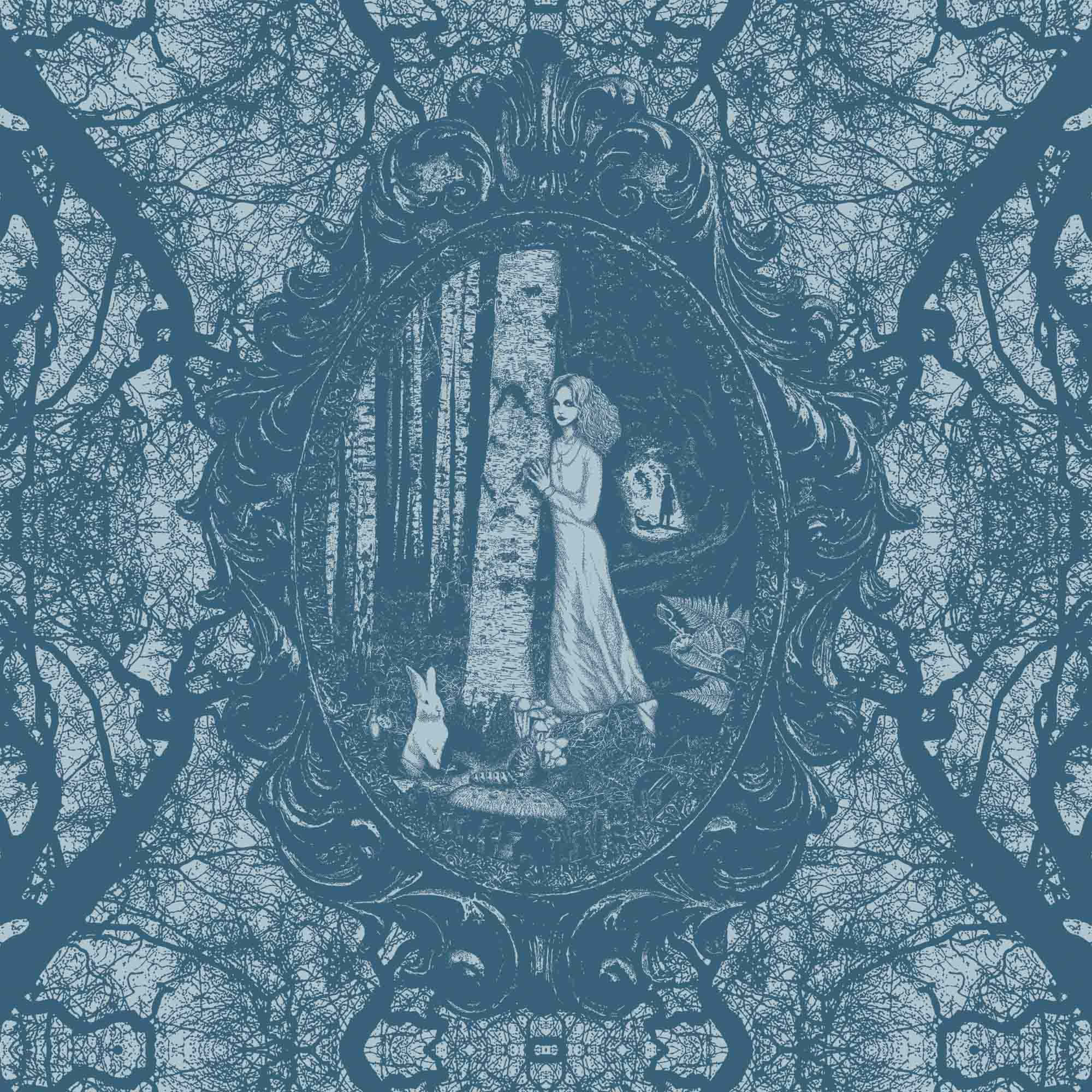 Alice Wonderland Aesthetic 桌布 壁紙 — 一位身穿長裙的女性站在華麗的鏡框內，周圍是光禿禿的樹木和森林生物，以單色藍色插圖呈現。