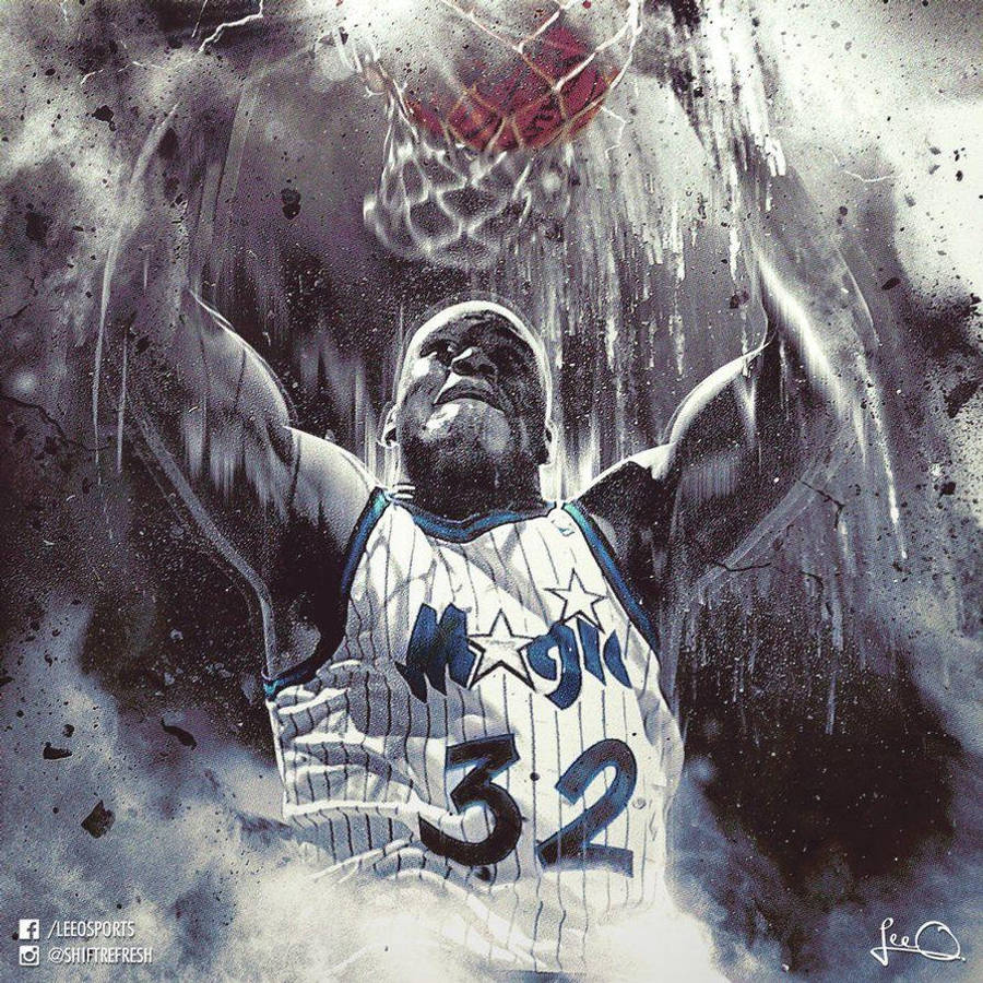 Shaquille O'neal 桌布 壁紙 — 一位身穿魔術隊球衣的籃球運動員，以動態噴漆飛濺效果灌籃。