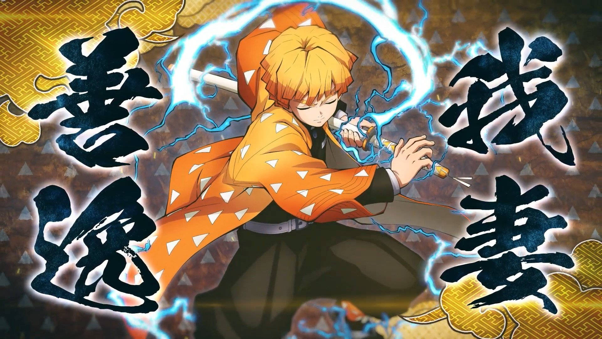 Demon Slayer Zenitsu 桌布 壁紙 — 一位金髮動漫戰士身穿橙色和服，揮舞著一把被電藍色能量包圍的發光劍，背景是金色圖案和粗體漢字。