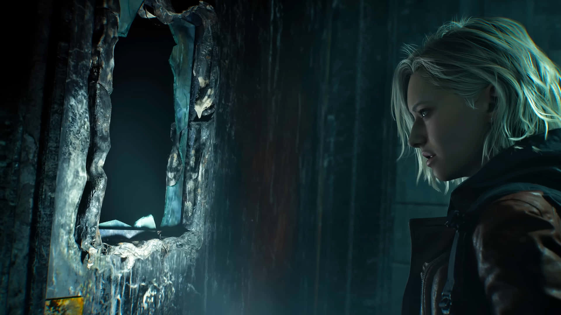 Resident Evil Requiem Grace Ashcroft 壁紙 — 一位金髮女子穿著皮夾克，透過黑暗冰牆上一個鋸齒狀的洞口窺視，冰牆被冷藍光照亮。