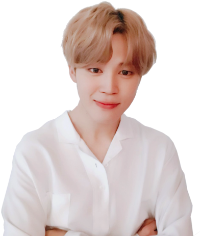 BTS 桌布 壁紙 — 一位金髮碧眼、笑容溫柔的年輕男子，穿著一件潔白的襯衫，背景是純黑色。