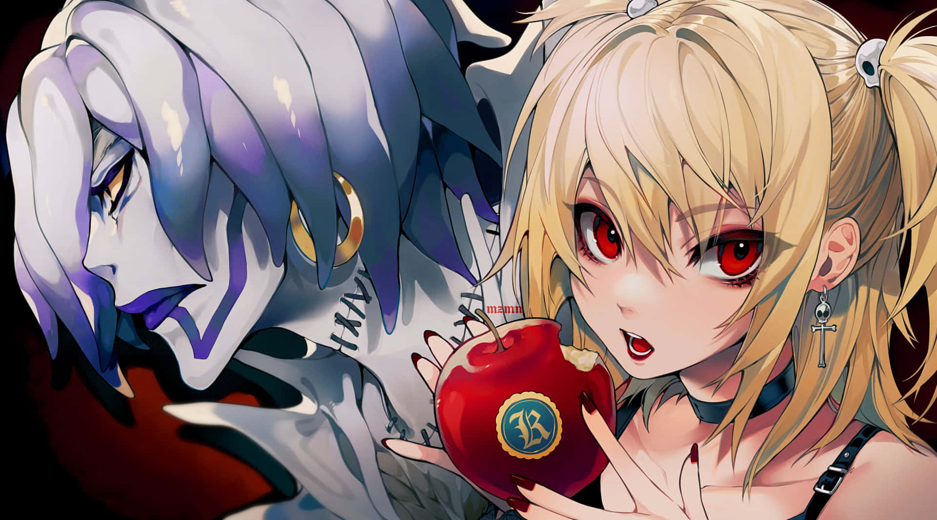 Death Note Rem 桌布 壁紙 — 一位金髮紅眼的動漫女孩拿著一個紅蘋果，而一個蒼白的藍髮身影在她身後若隱若現。