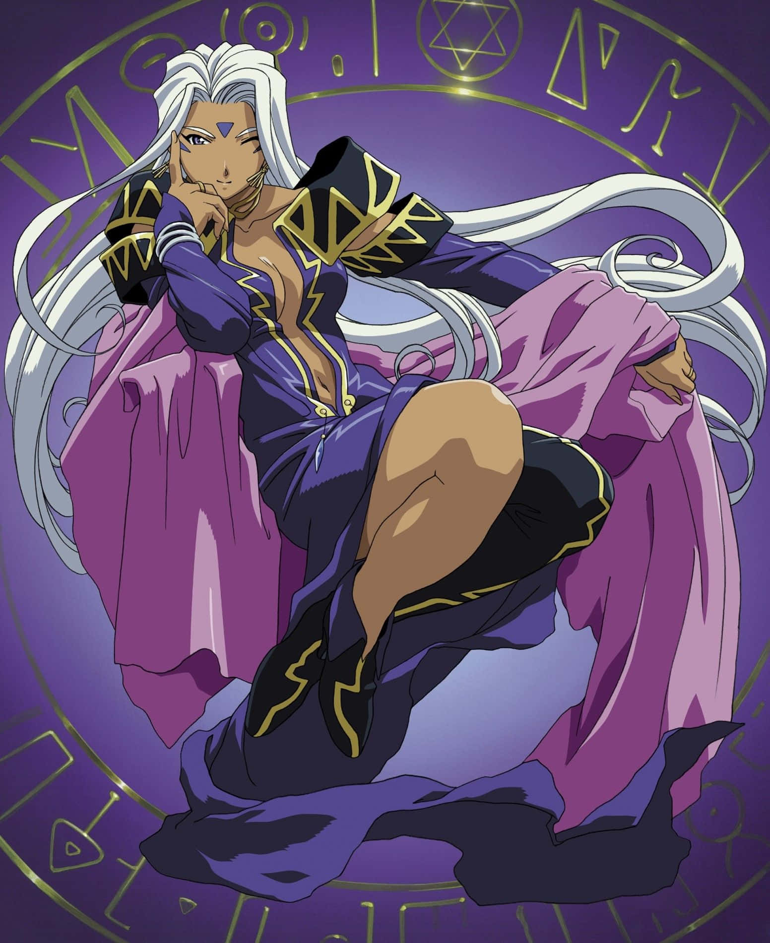 Ah My Goddess 桌布 壁紙 — 一位銀髮動漫法師穿著紫色和金色的長袍，自信地坐在發光的神秘圓圈內。
