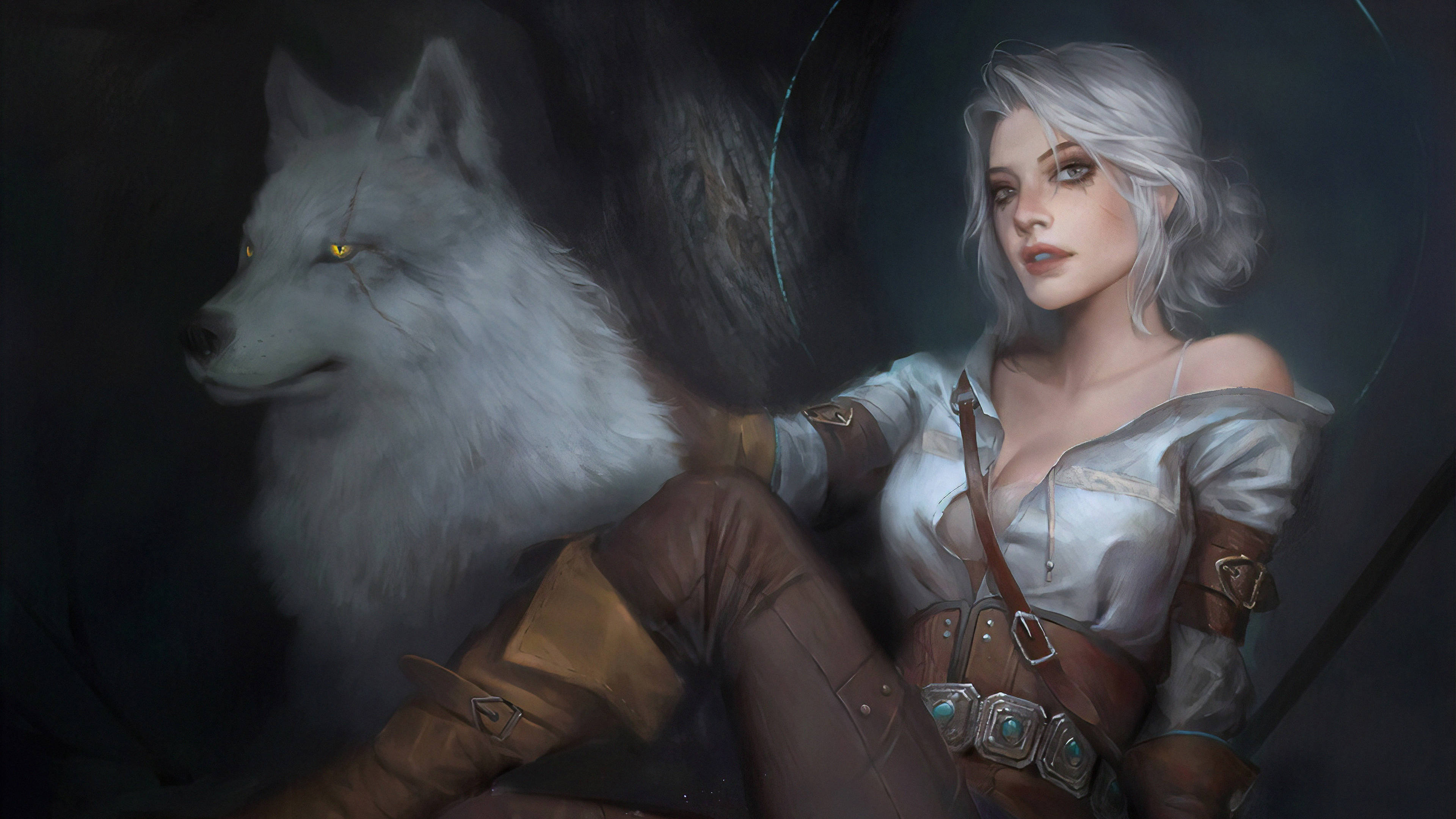 The Witcher 3 桌布 壁紙 — 一位銀髮女子身穿皮甲，坐在一隻在黑暗森林中擁有發光黃眼睛的白狼旁邊。