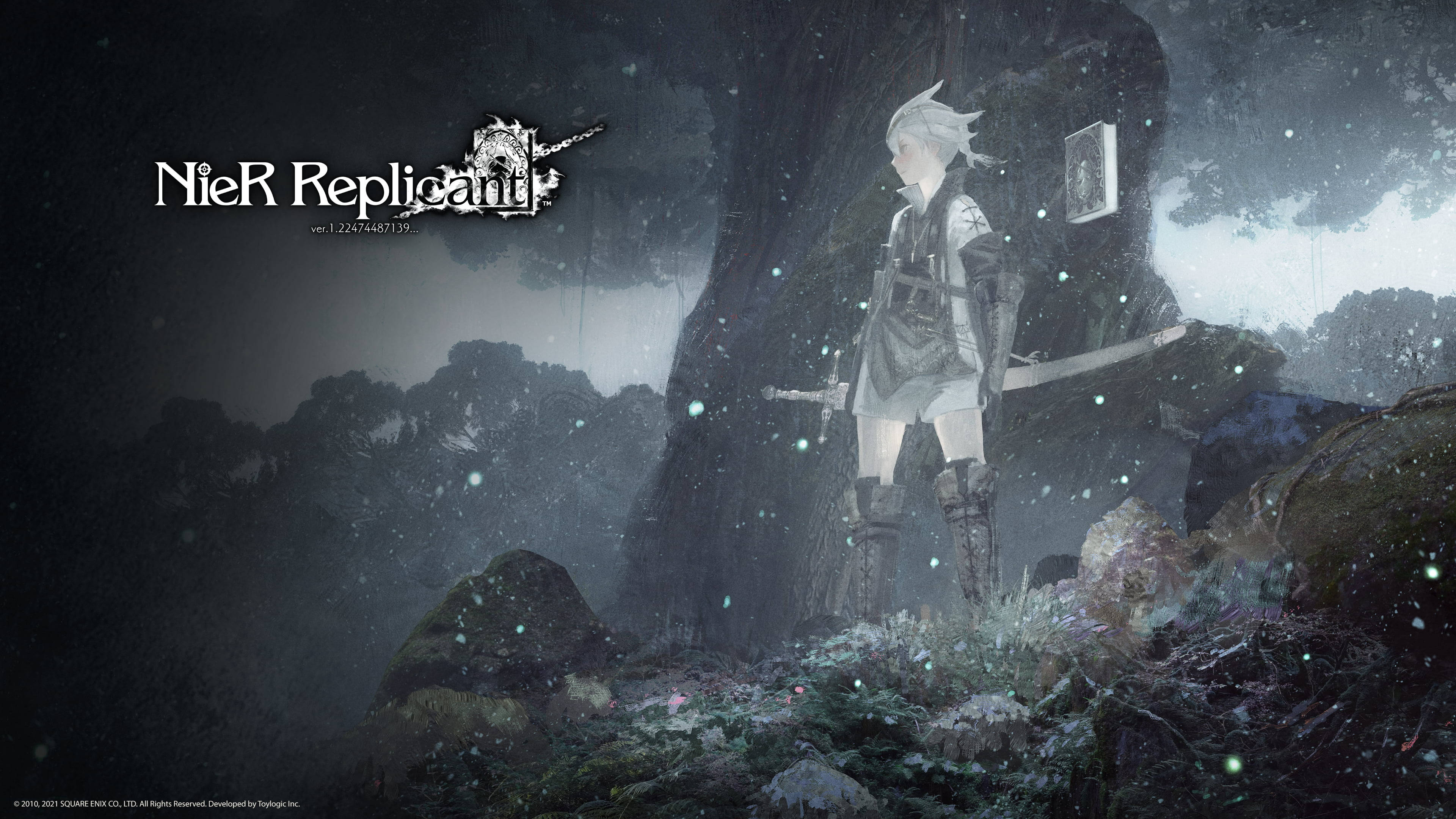 Nier 桌布 壁紙 — 一位銀髮孤獨戰士站在迷霧森林中的一棵巨樹下，發光粒子在雨中飄蕩。