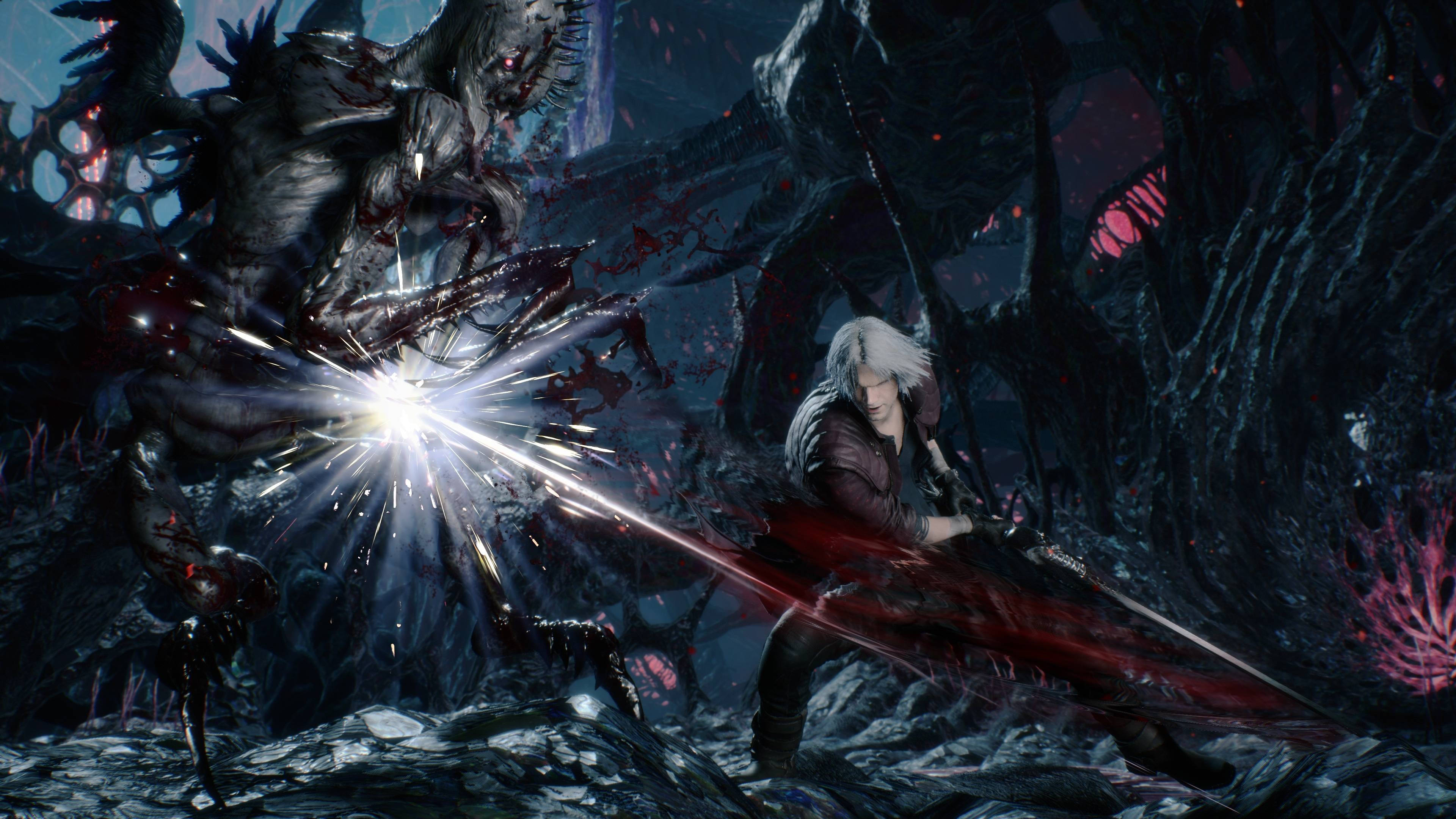 Devil May Cry 5 桌布 壁紙 — 一位銀髮戰士在黑暗的洞穴戰場上用發光的劍斬殺一個 monstrous 惡魔。
