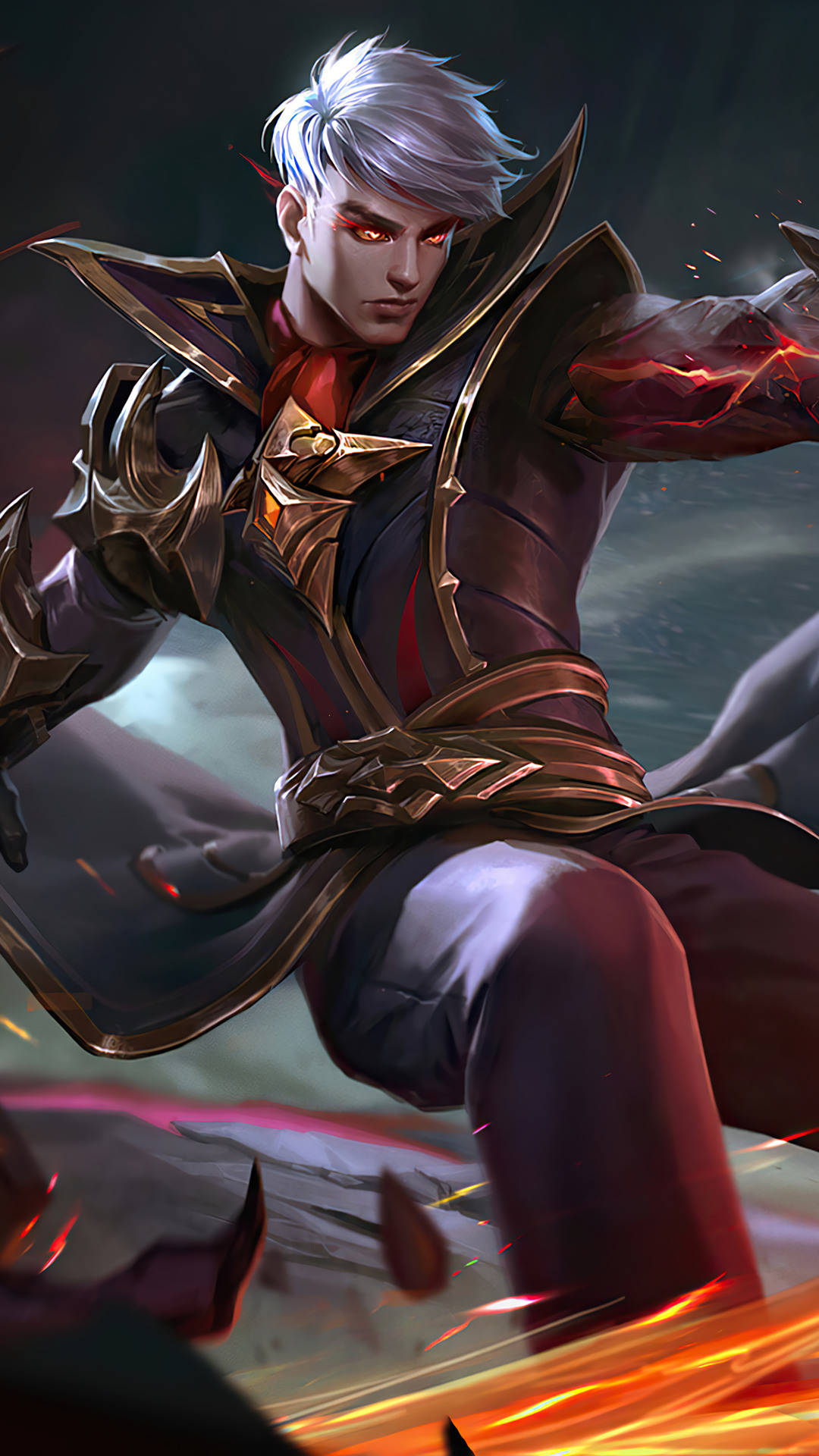 Mobile Legends 動態圖 桌布 壁紙 — 一位銀髮戰士身穿華麗的暗色盔甲，在暴風雨背景下釋放火焰能量，雙眼發出紅光。