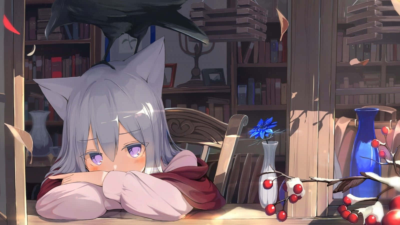 Cozy Anime 桌布 壁紙 — 一位銀髮貓耳動漫女孩在一個舒適的、充滿書籍的房間裡，將下巴擱在木桌上的手臂上，上方棲息著一隻烏鴉。
