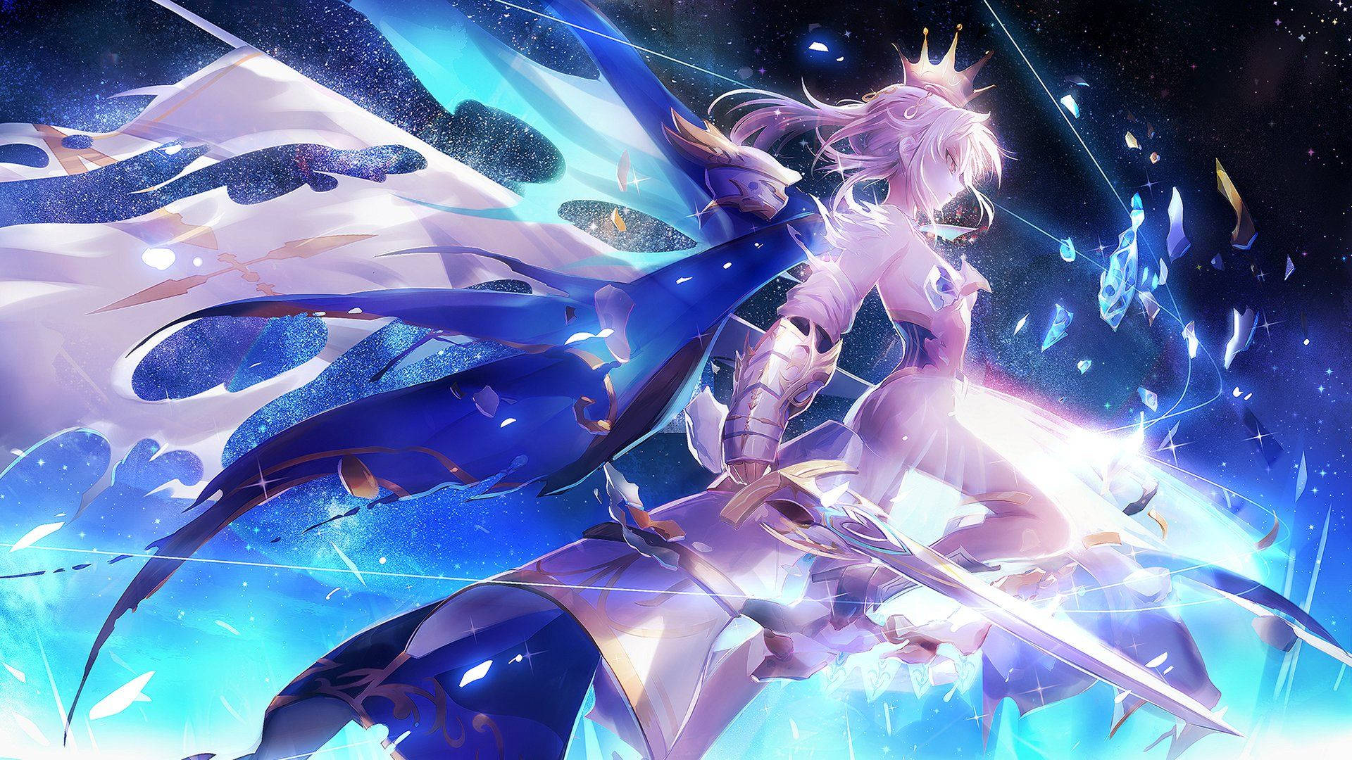 Fate Grand Order 桌布 壁紙 — 一位閃耀的動漫女孩，戴著皇冠，披著飄逸的藍色斗篷，在星空夜空中與宇宙能量戰鬥。