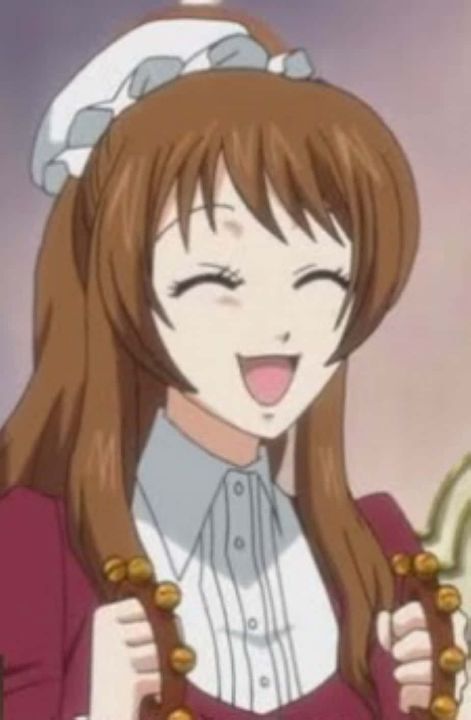 Black Butler Paula 桌布 壁紙 — 一位開心的動畫女孩，棕色頭髮戴白色頭帶，手持金色念珠開懷大笑。