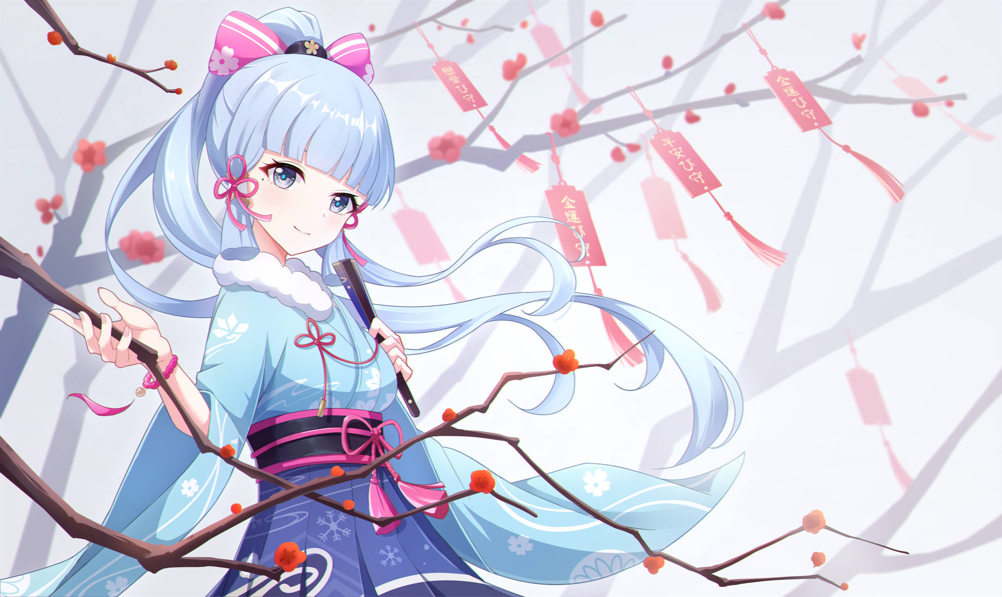 電玩遊戲 桌布 壁紙 — 一位開心的動畫女孩，藍色頭髮，穿著和服，站在裝飾有粉紅色祈願牌的櫻花枝中。