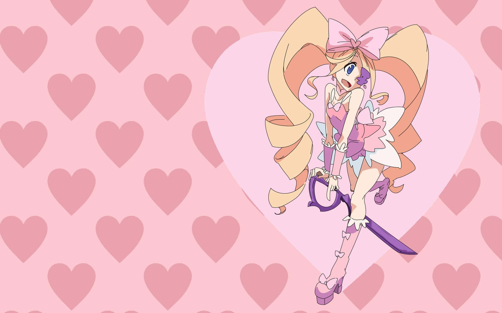 Nui Harime 桌布 壁紙 — 一位開朗的動漫女孩，長長的金髮和粉紅色蝴蝶結，在粉紅色心形圖案背景前握著一把紫色劍。