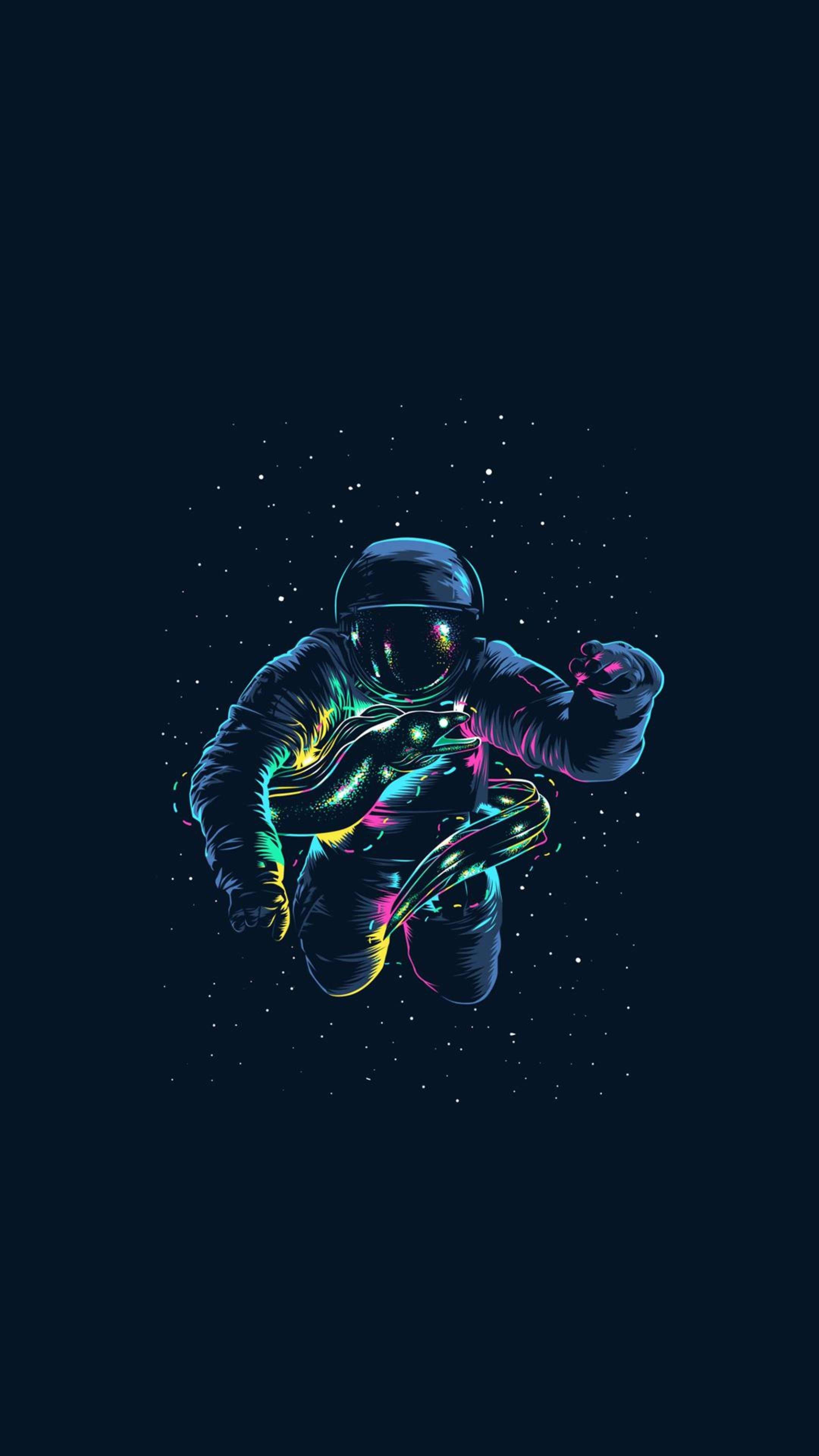 太空人美學 桌布 壁紙 — 一位霓虹燈照亮的太空人在深空中漂浮，發光的軌跡在他們的太空衣周圍盤旋，背景是星光點點的黑色。