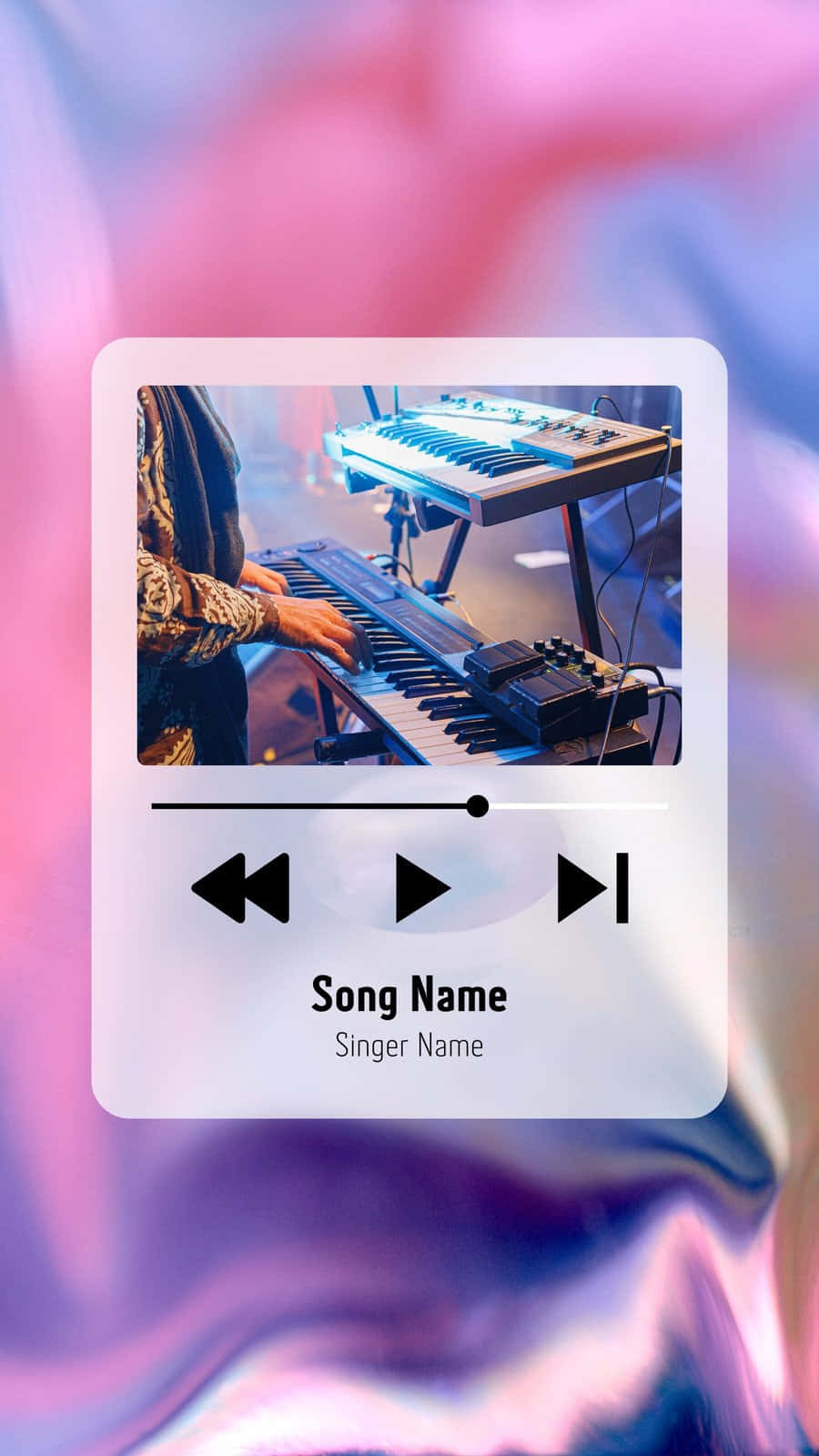 鎖屏 桌布 壁紙 — 一位音樂家在充滿活力的粉紅和紫色漸變桌布上彈奏鍵盤，並帶有音樂播放器疊加層。