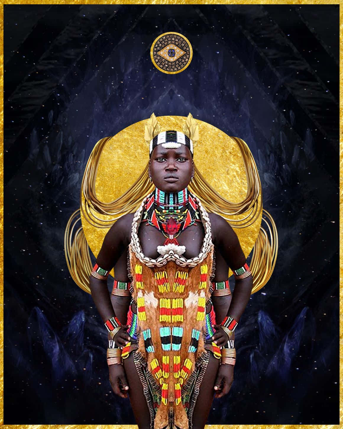 Afrofuturism 桌布 壁紙 — 一位高貴的女性身穿鮮豔的部落服飾，站在宇宙金色光環前，背景是繁星點點的夜空，上方有一隻全視之眼。