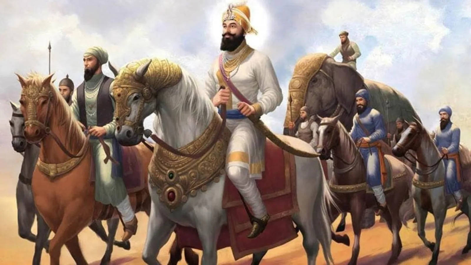 Guru Gobind Singh Ji 桌布 壁紙 — 一位高貴的錫克教戰士騎著一匹飾有黃金的白色駿馬，帶領著騎兵和大象的隊伍穿越塵土飛揚的沙漠景觀。