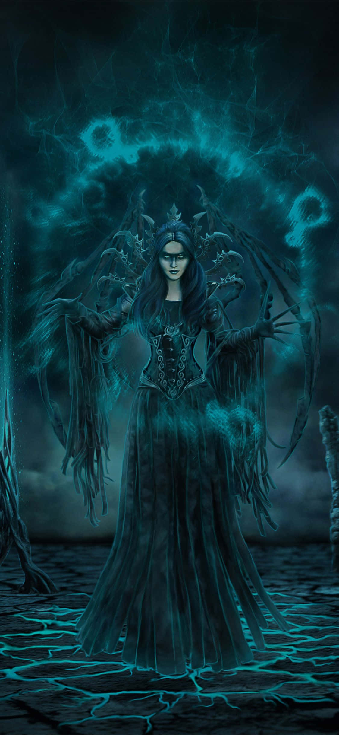 Evil Witch 桌布 壁紙 — 一位黑翼女性身穿飄逸黑色長袍，在風暴虛空中立於發光藍色能量與詭異頭骨之間。