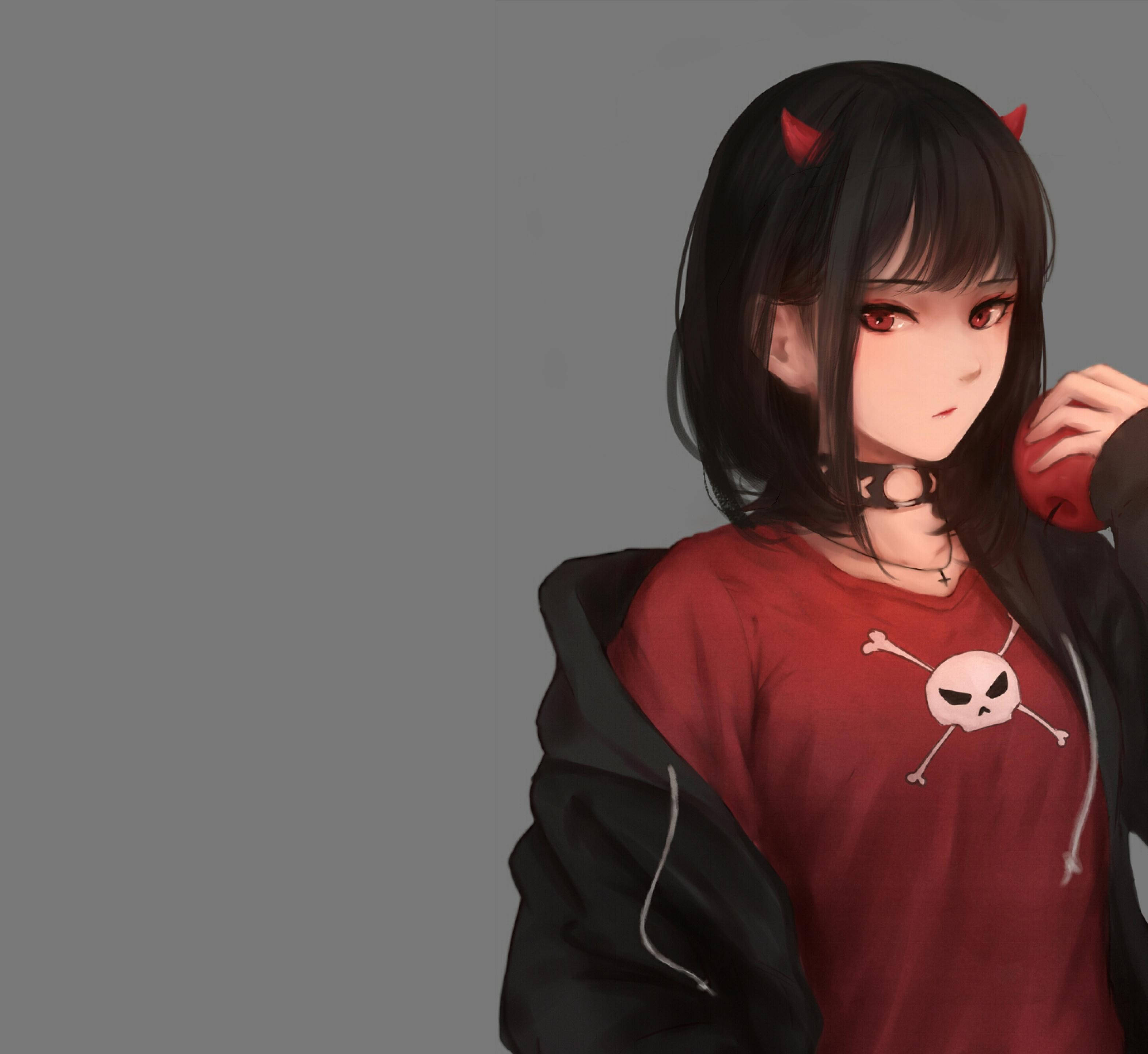 Sad Demon Girl 桌布 壁紙 — 一位黑髮動漫女孩，長著紅色角和紅色眼睛，在灰色背景前穿著黑色連帽衫下的紅色骷髏T恤。