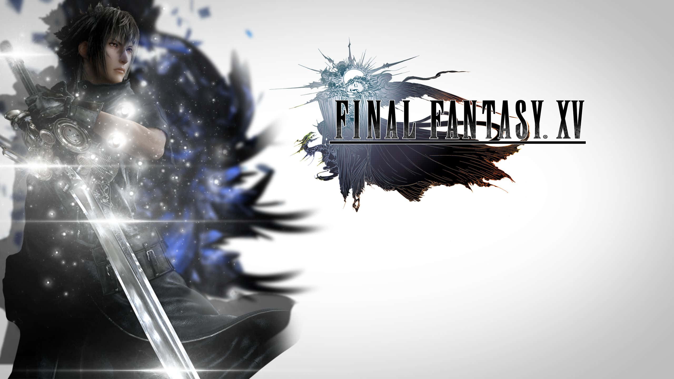 最終幻想 桌布 壁紙 — 一位黑髮戰士身穿盔甲，在《Final Fantasy XV》標誌旁邊揮舞發光劍，對抗星點藍色能量爆發。