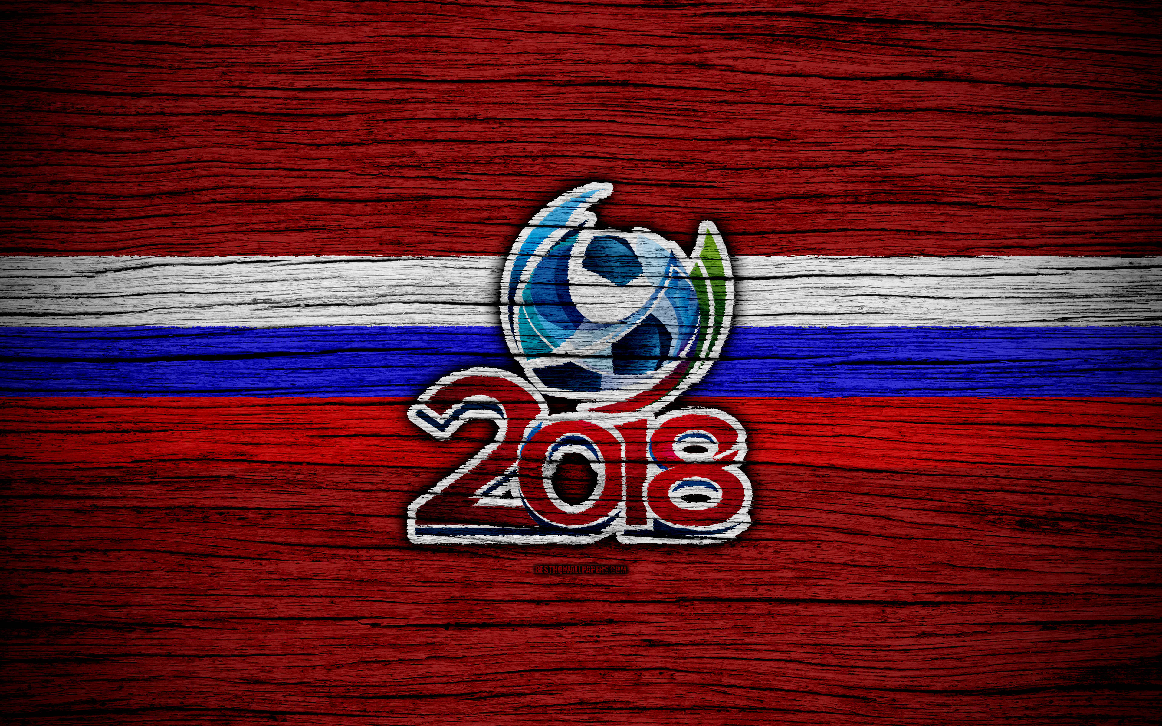 World 桌布 壁紙 — 一個2018年世界盃標誌，上面有一個足球，放在俄羅斯國旗條紋上，背景是風化的木質表面。