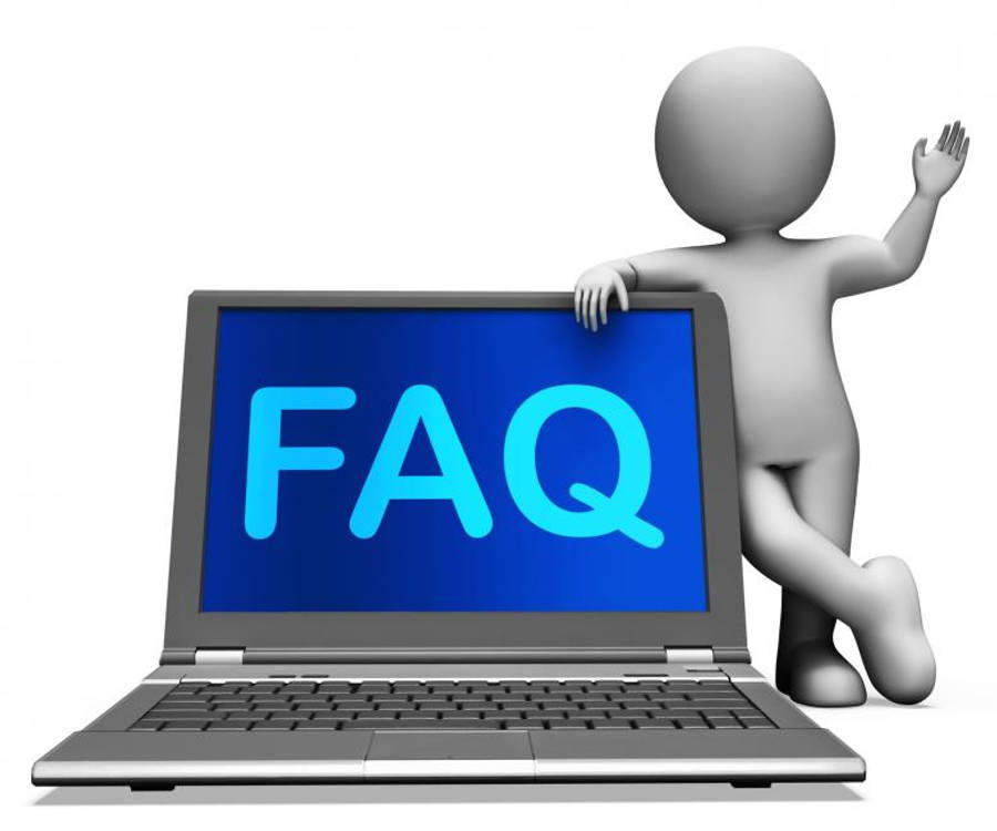 Questions 桌布 壁紙 — 一個3D渲染的灰色人形公仔在一台打開的、顯示亮藍色FAQ文字的筆記型電腦旁邊揮手。