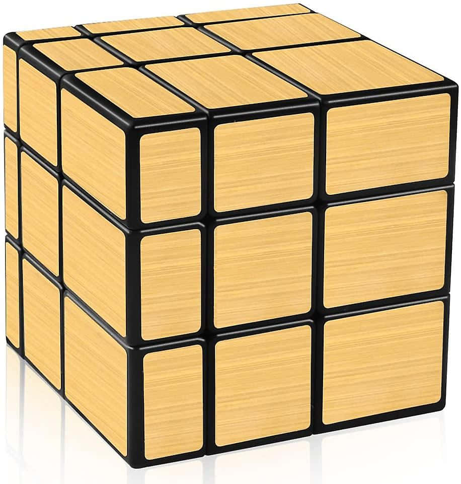 Block 桌布 壁紙 — 一個3x3鏡面魔術方塊，帶有刷紋金色面和黑色邊緣，居中放置在反光的白色表面上。