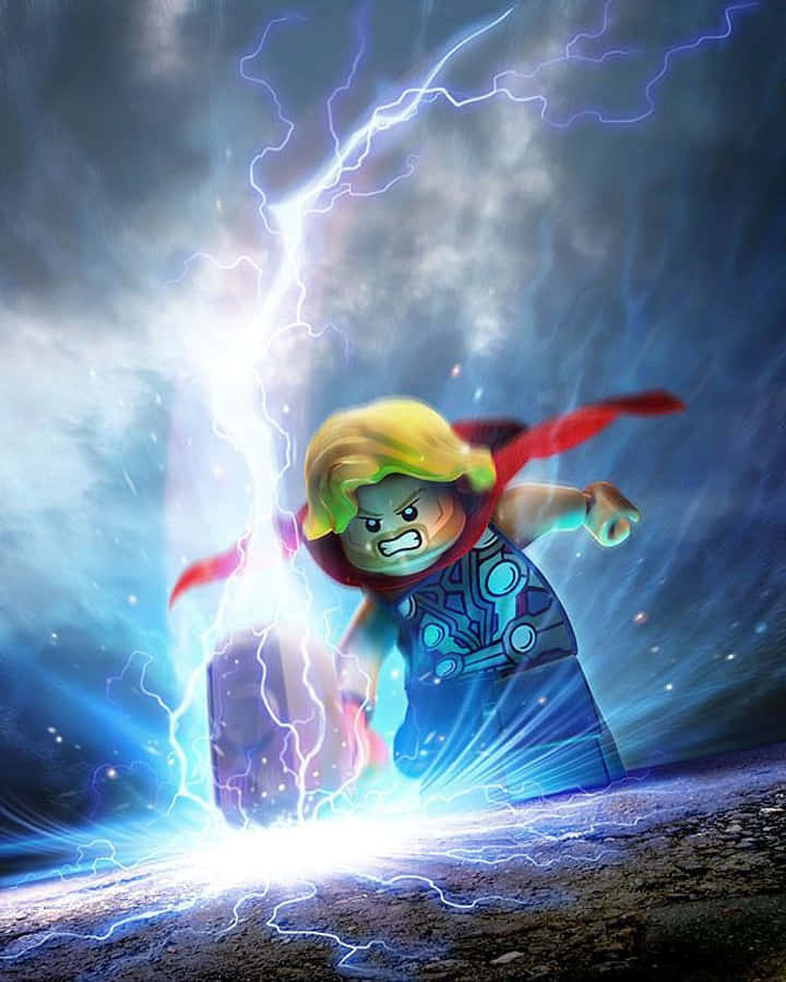 Lego Art 桌布 壁紙 — 一個LEGO Thor人偶在暴風雨的天空下，帶著憤怒的表情引導閃電。