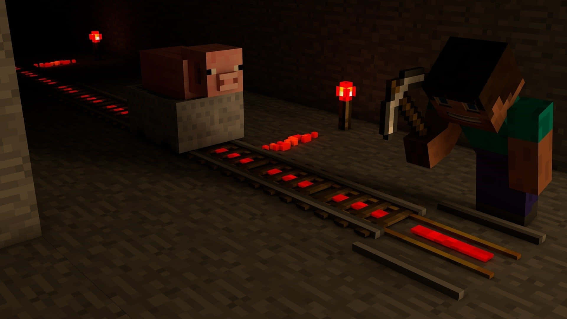 Minecraft Redstone 桌布 壁紙 — 一個Minecraft玩家手持鎬子，站在一頭豬旁邊，豬在礦車軌道上，身處一個由紅石火炬微弱照亮的昏暗地下隧道。