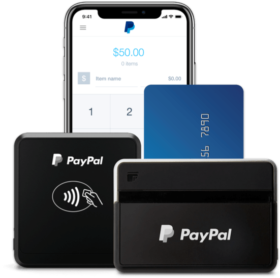 PayPal 桌布 壁紙 — 一個PayPal智慧型手機付款設定，配有讀卡機和信用卡，背景為潔淨的白色。