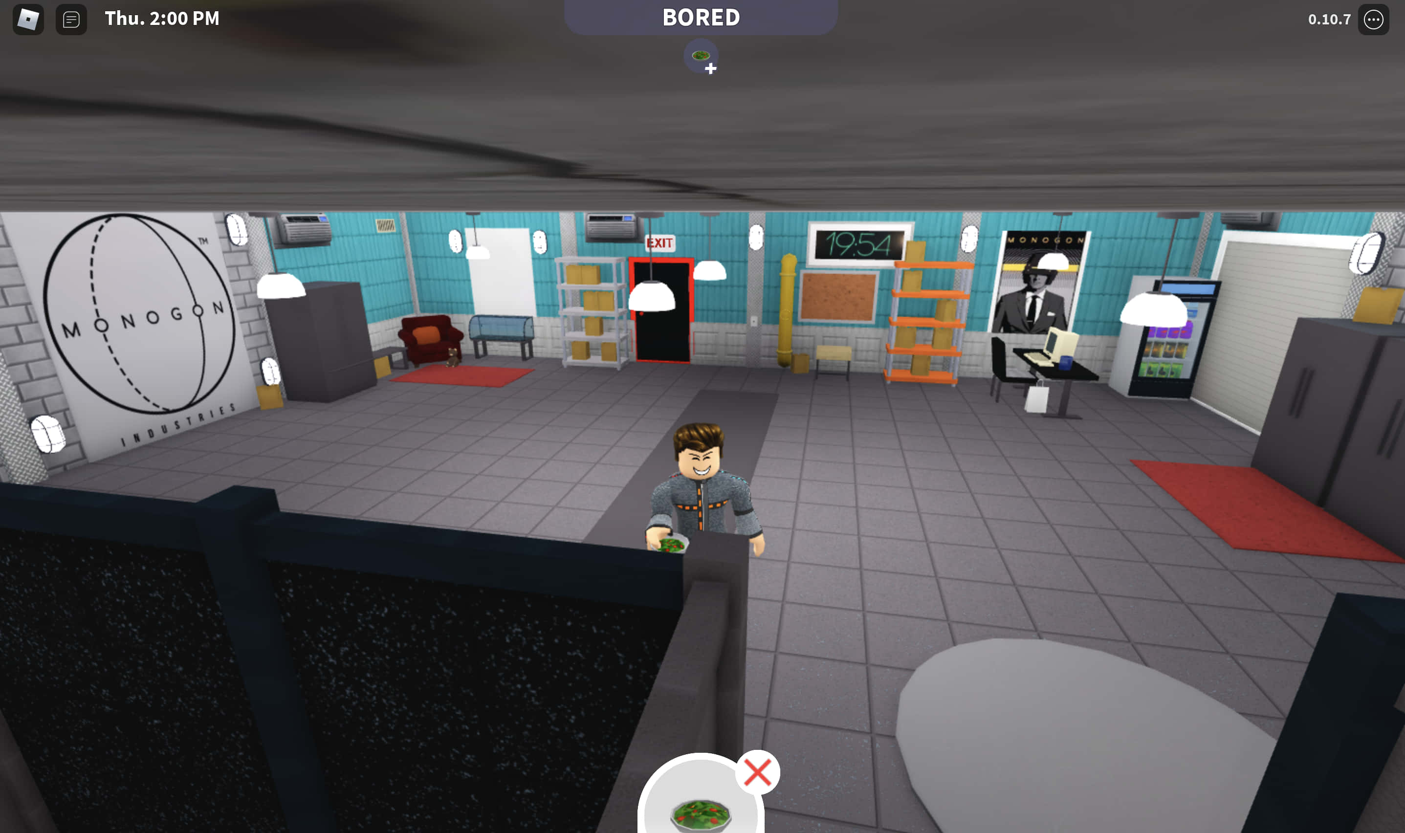 桌布 壁紙 — 一個Roblox風格的辦公室場景，一個無聊的頭像坐在辦公桌前，周圍是隔間，牆上有一個「MONOGON INDUSTRIALS」標誌。