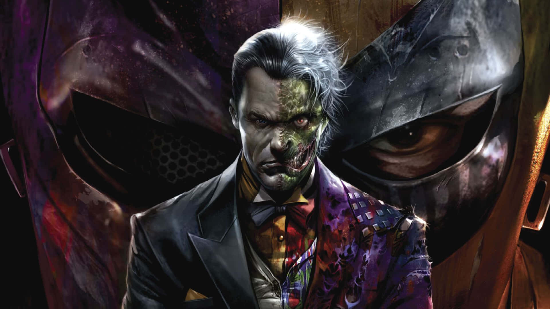 Batman Comics 桌布 壁紙 — 一個一半臉綠色一半正常、穿著西裝和彩色背心的威脅性小丑，在黑暗背景前直視前方，背景中有巨大的面具眼睛。
