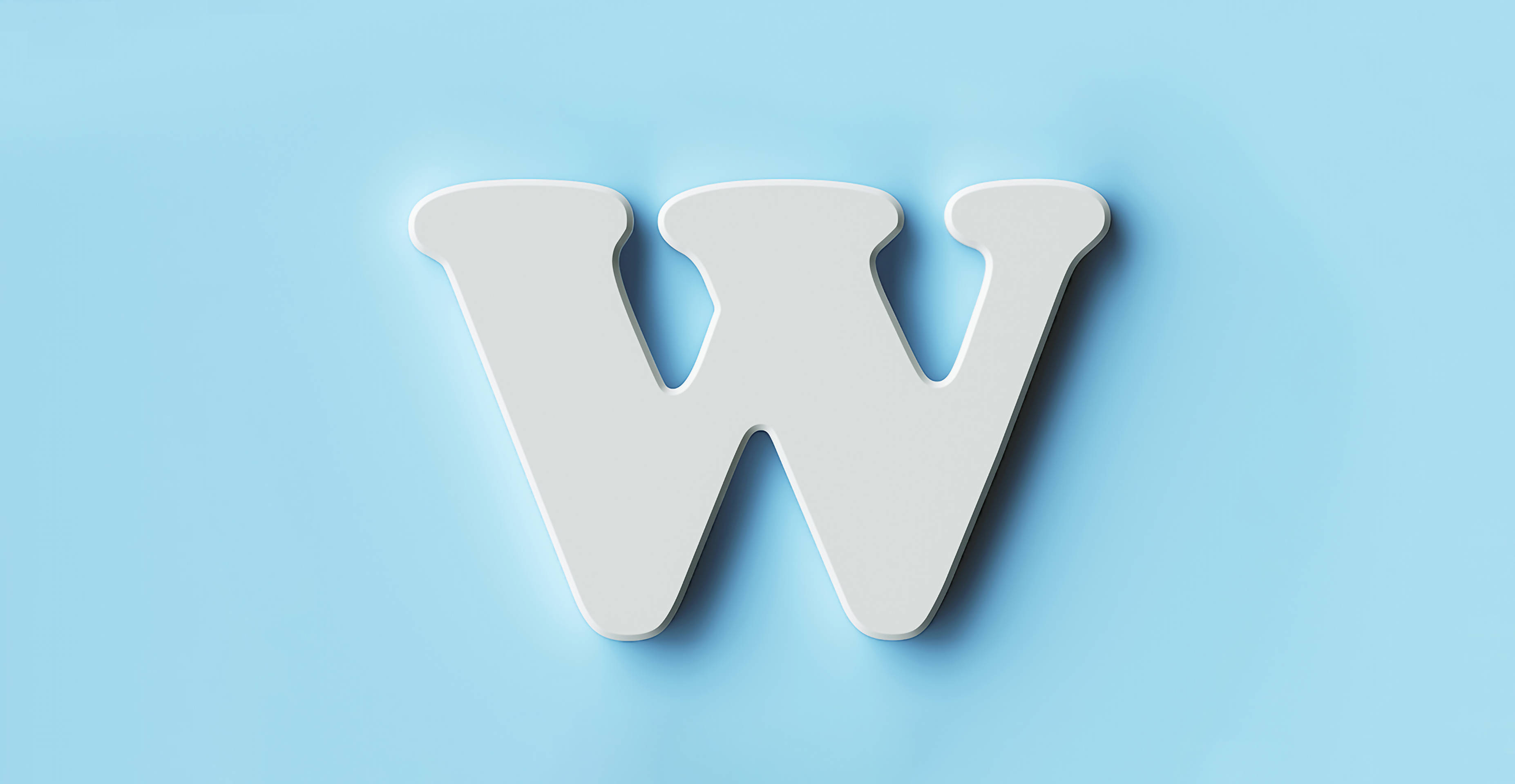 W 桌布 壁紙 — 一個乾淨的白色3D字母W在純淺藍色背景上投射出柔和陰影。