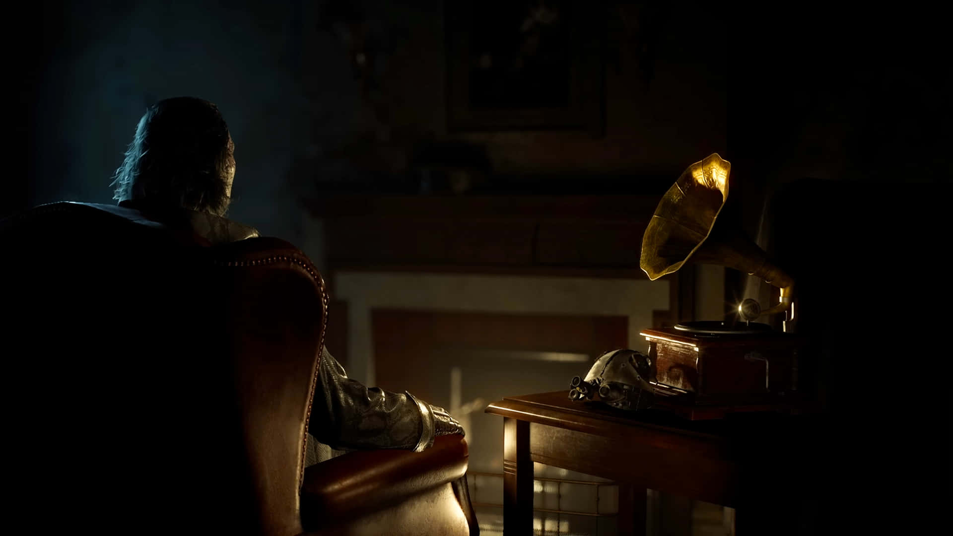 Resident Evil Requiem  Victor Gideon 壁紙 — 一個人坐在昏暗房間的皮椅上，溫暖的光線從木桌上的復古留聲機中發出。