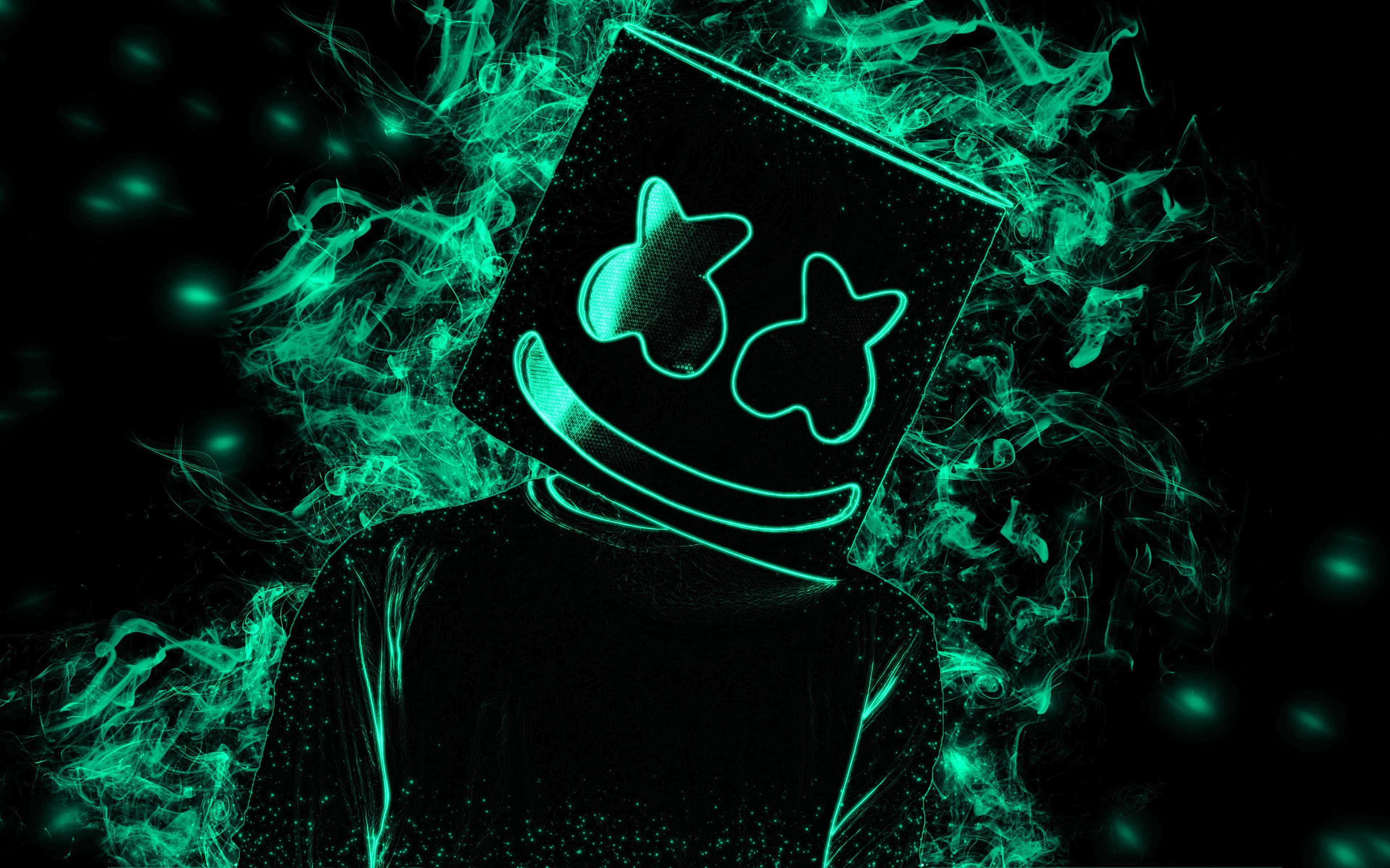 Marshmello 動態圖 桌布 壁紙 — 一個人物戴著發光的綠色方形頭盔，被旋轉的霓虹煙霧包圍，背景為黑色。