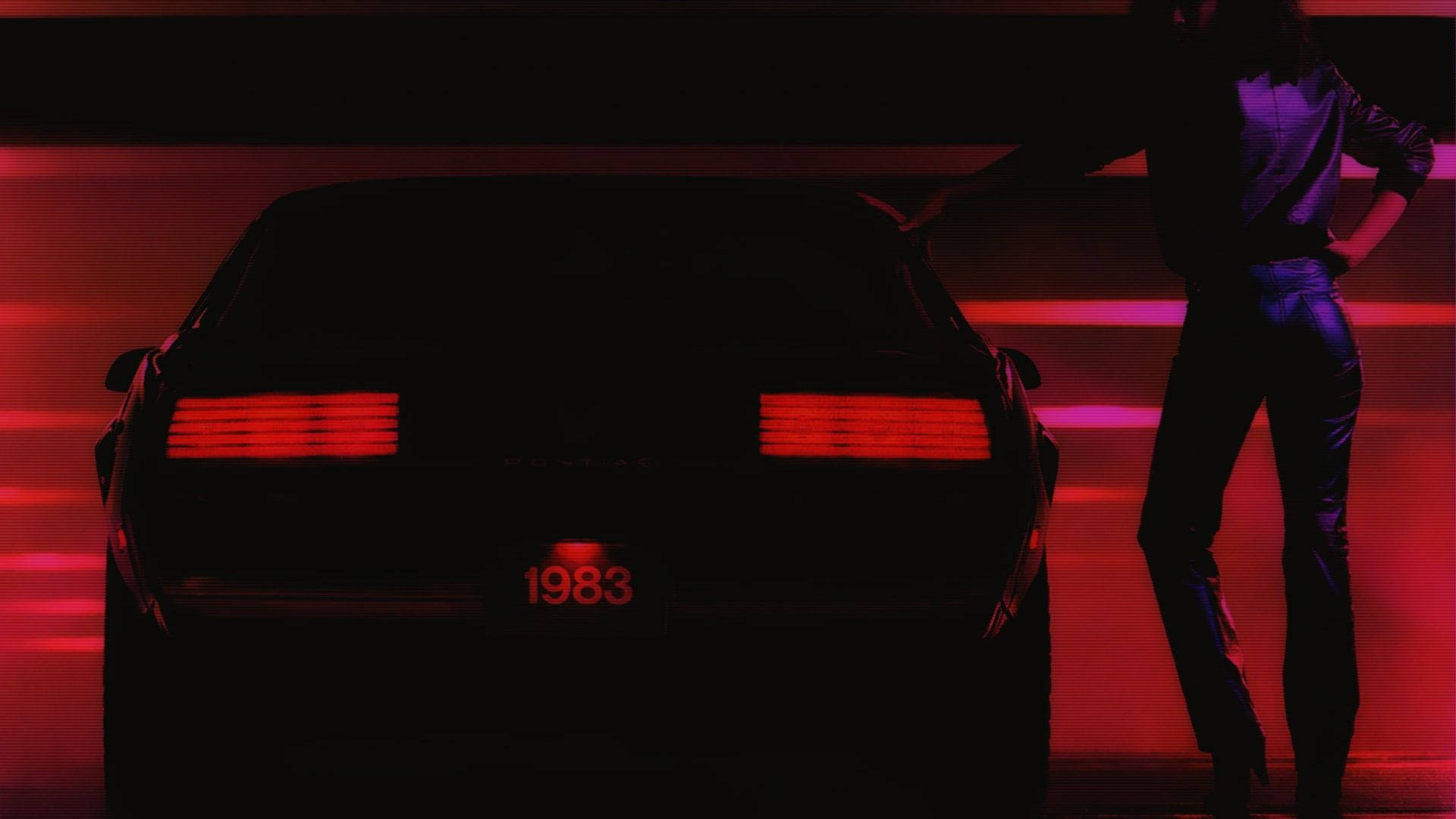 80s Retro 桌布 壁紙 — 一個人的剪影站在一輛1983年保時捷旁邊，車尾燈發出紅色光芒，背景為霓虹紅色。