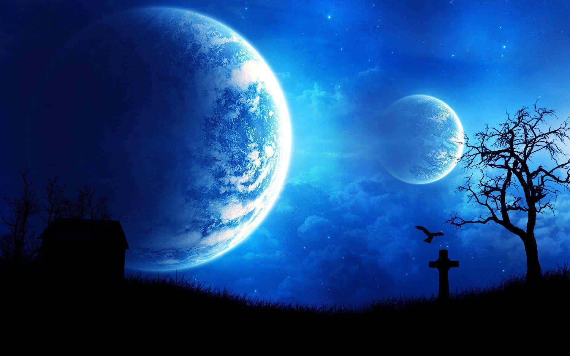 Mystical 桌布 壁紙 — 一個令人毛骨悚然的夜晚場景，兩個發光的月亮懸掛在墓地剪影之上，伴隨著光禿的樹木和一隻飛鳥。