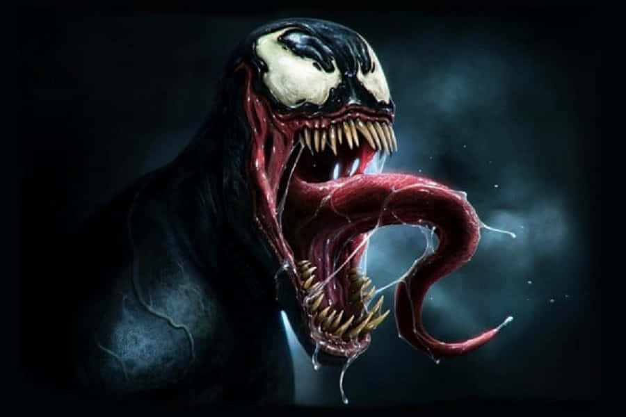 Venom Logo 桌布 壁紙 — 一個令人畏懼的猛毒，張開血盆大口，滴著舌頭，潛伏在黑暗煙霧瀰漫的環境中。