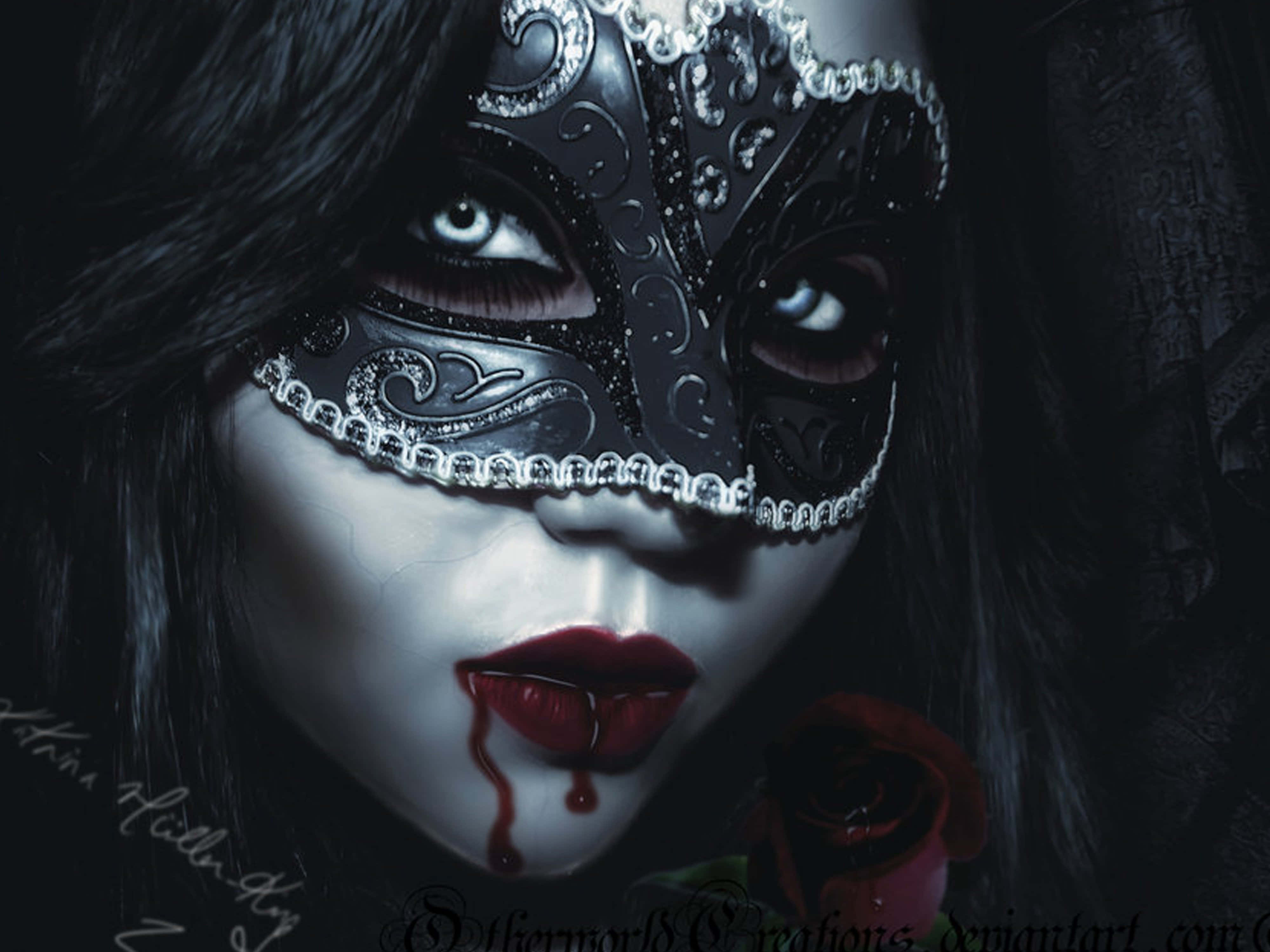 Vampire Aesthetic 桌布 壁紙 — 一個令人難忘的女人肖像，戴著銀色華麗面具，紅唇，血液從她嘴裡滴落，背景黑暗。