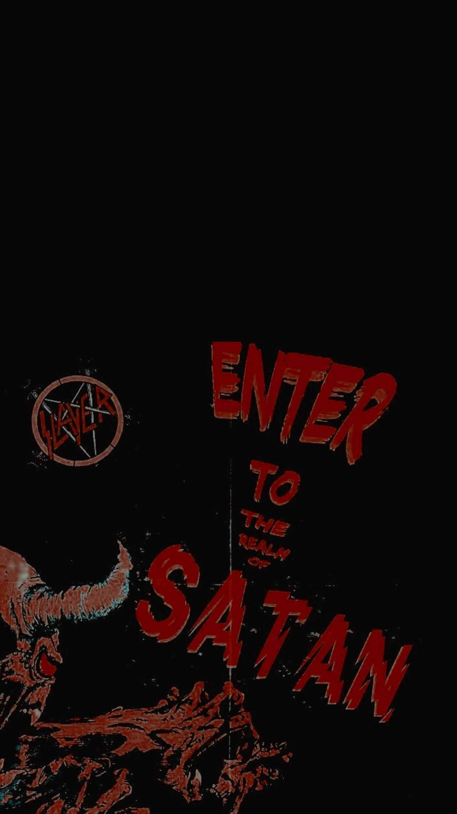 Gothic iPhone 桌布 壁紙 — 一個以黑色為背景、帶有紅色惡魔文字和角狀人物的黑暗恐怖主題壁紙。